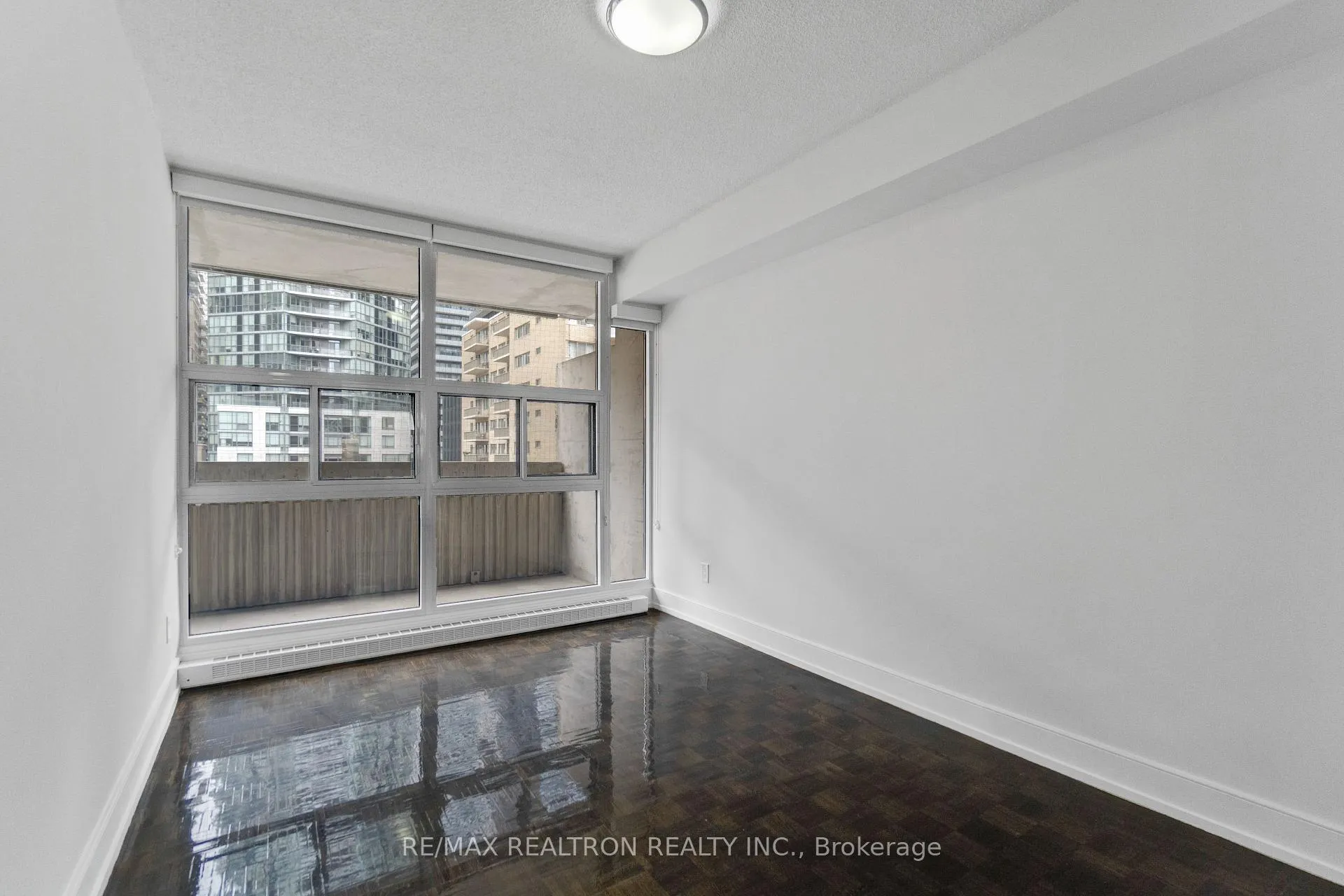 Photo 22 of Unit 511, 33 Isabella Street, Toronto, Church-Yonge Corridor — HOMEH