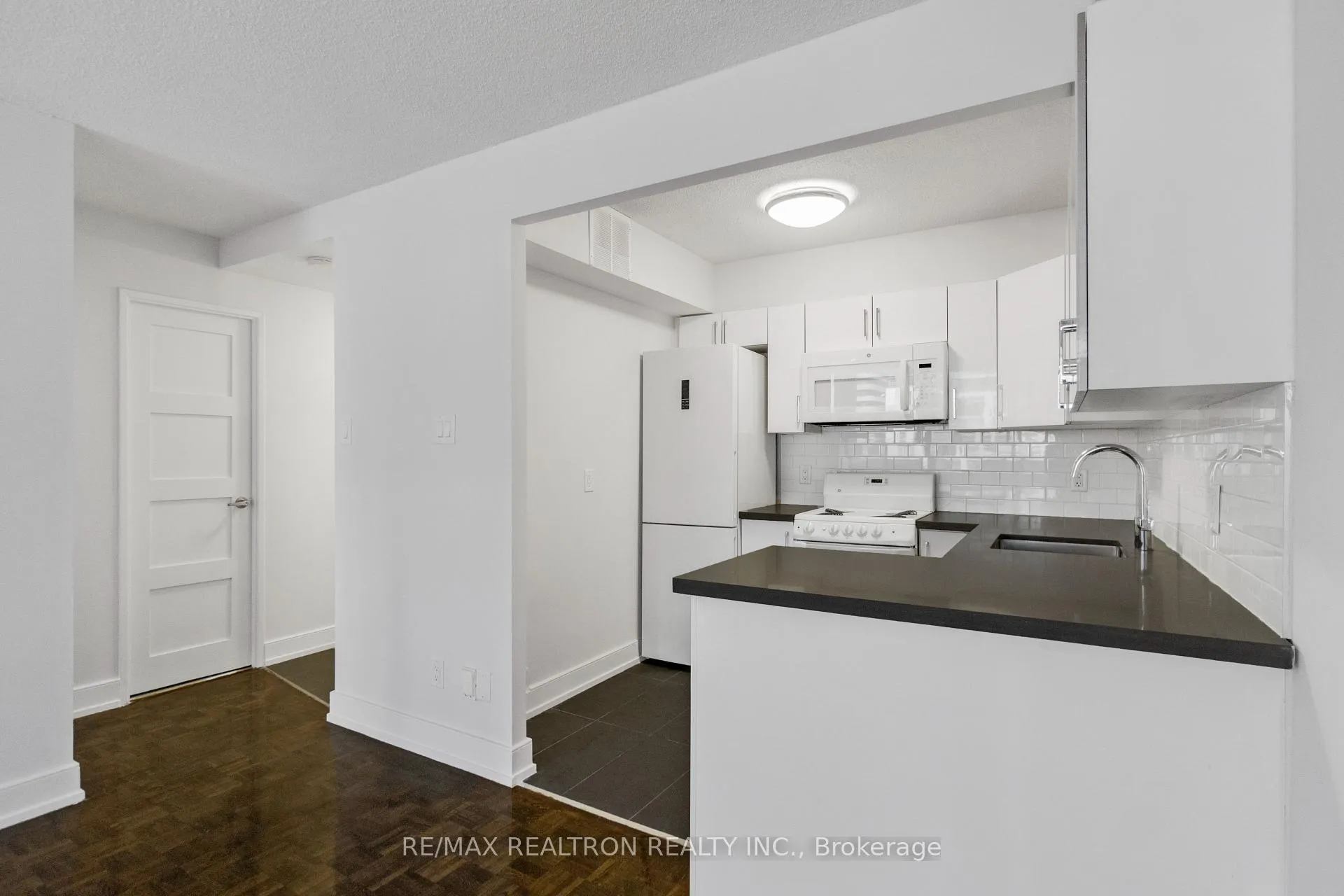 Photo 27 of Unit 511, 33 Isabella Street, Toronto, Church-Yonge Corridor — HOMEH
