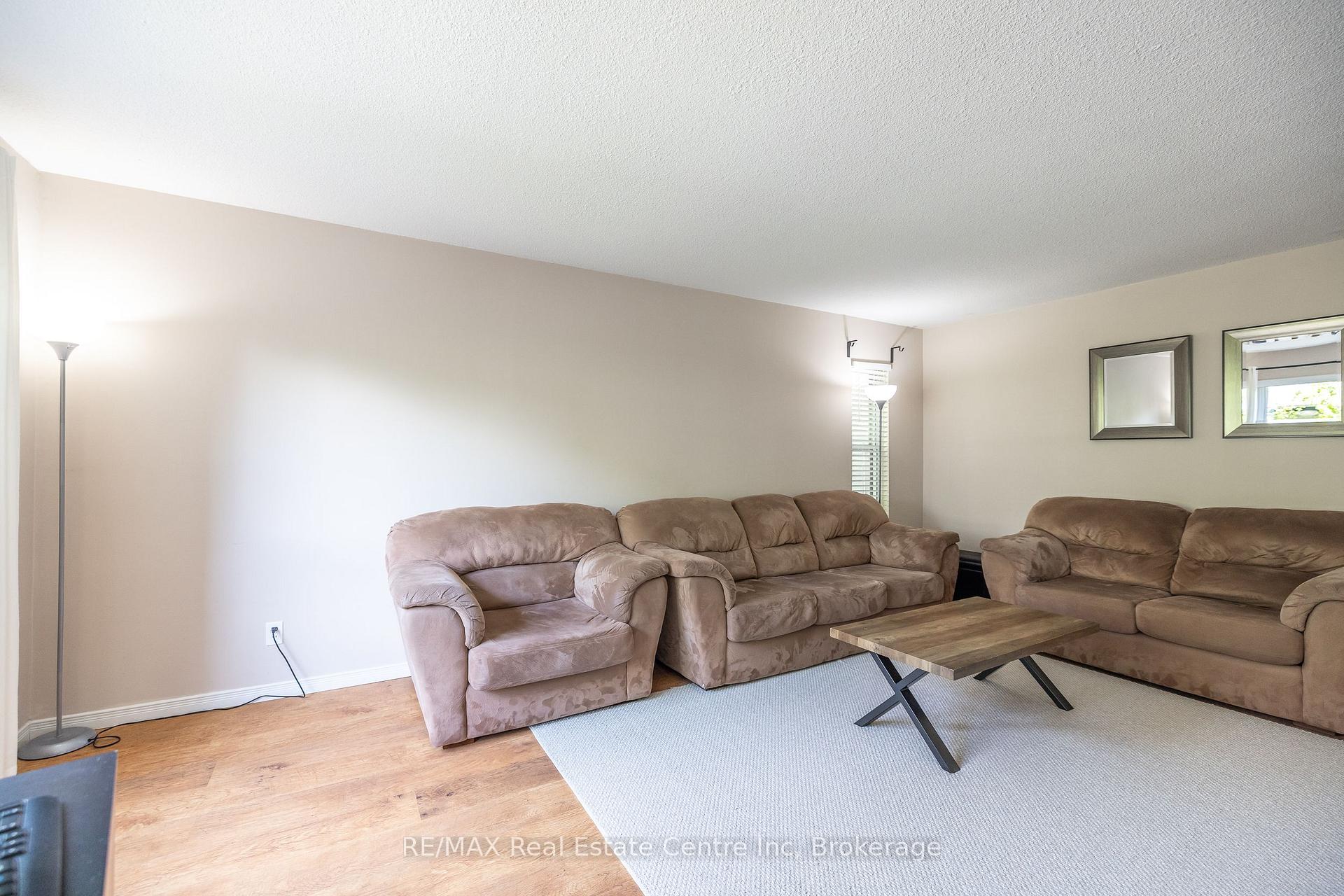 Photo 14 of Unit 1, 45 Marksam Road, Guelph, Willow West/Sugarbush/West Acres — HOMEH