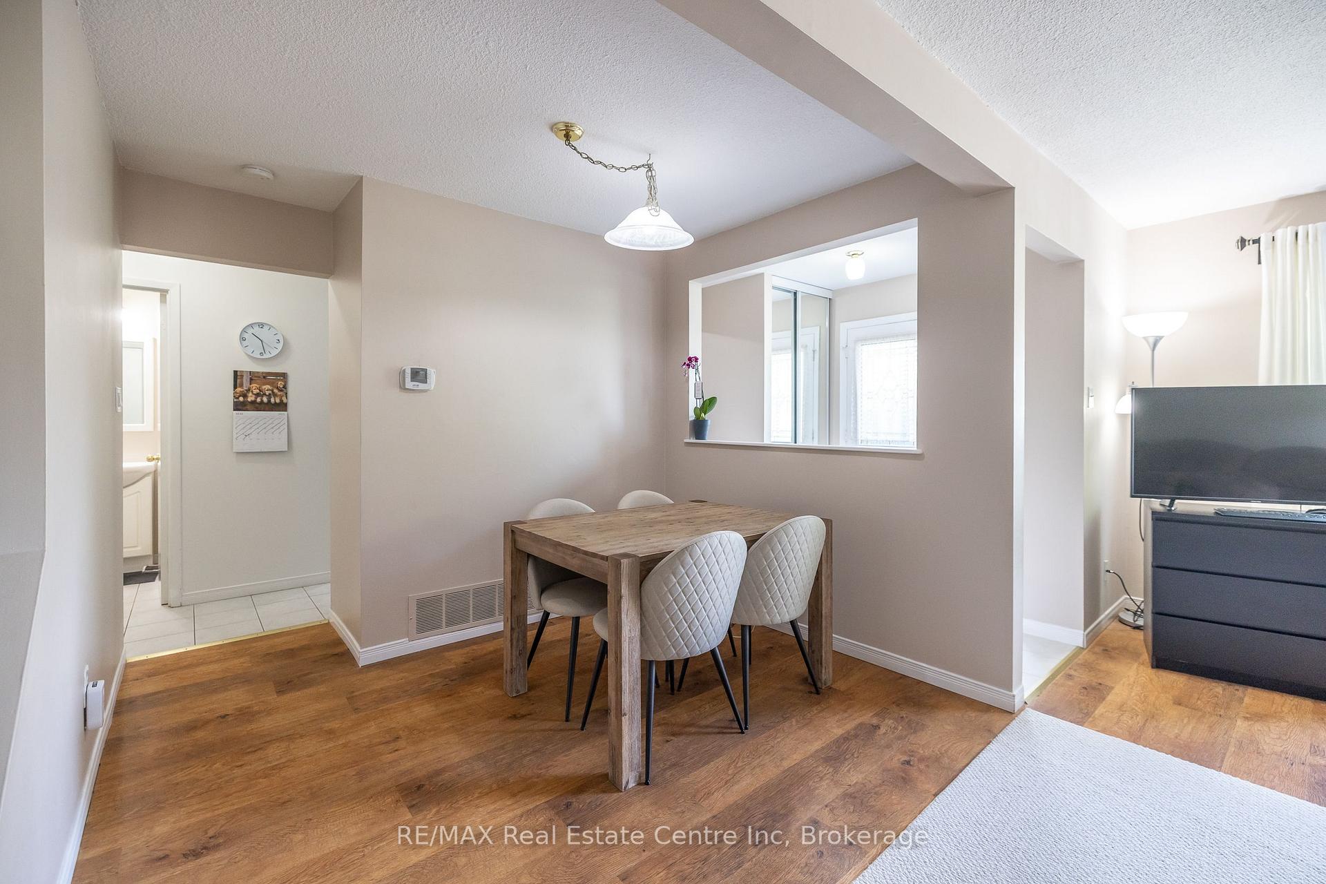 Photo 18 of Unit 1, 45 Marksam Road, Guelph, Willow West/Sugarbush/West Acres — HOMEH