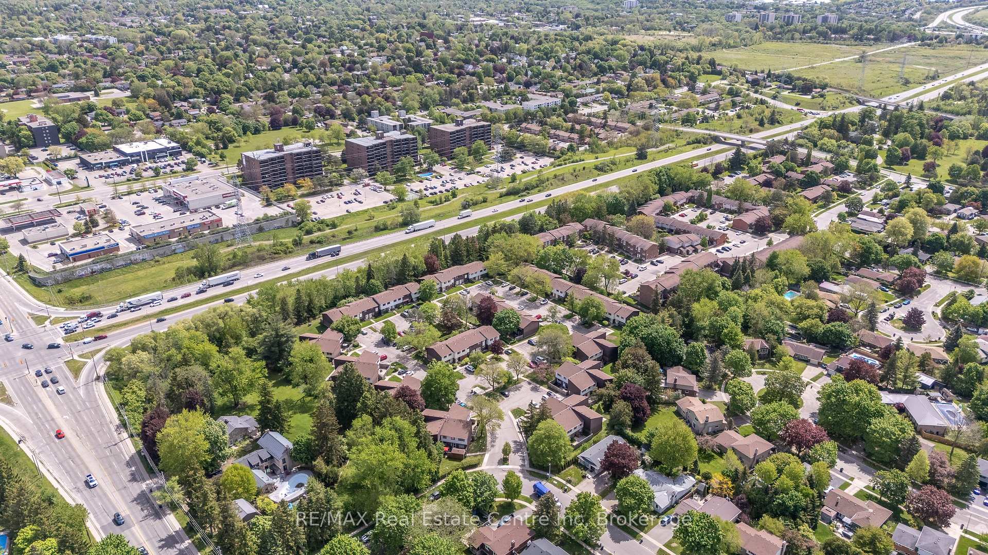 Photo 38 of Unit 1, 45 Marksam Road, Guelph, Willow West/Sugarbush/West Acres — HOMEH