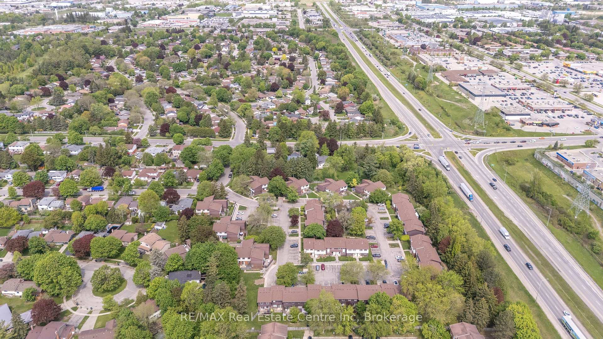 Photo 40 of Unit 1, 45 Marksam Road, Guelph, Willow West/Sugarbush/West Acres — HOMEH