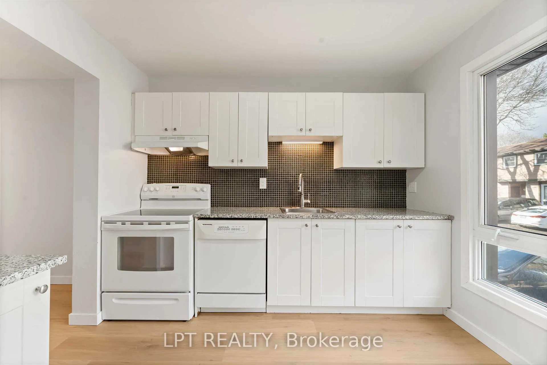 Photo 11 of Unit 71, 1743 Trappist Lane, Ottawa, Convent Glen South — HOMEH