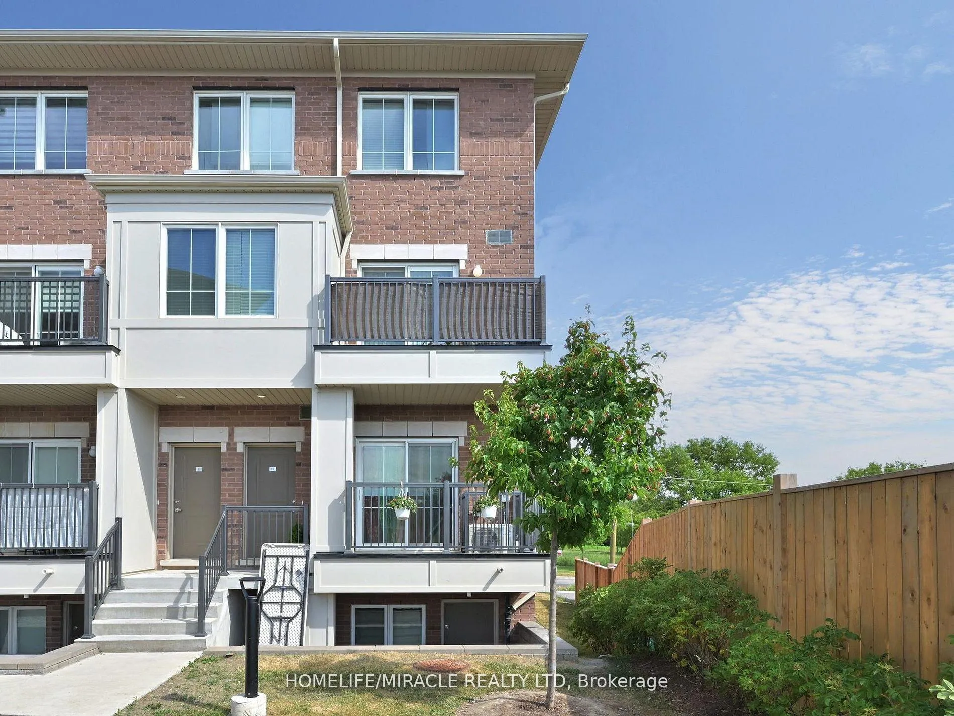 Front of Unit 12, 490 Beresford Path