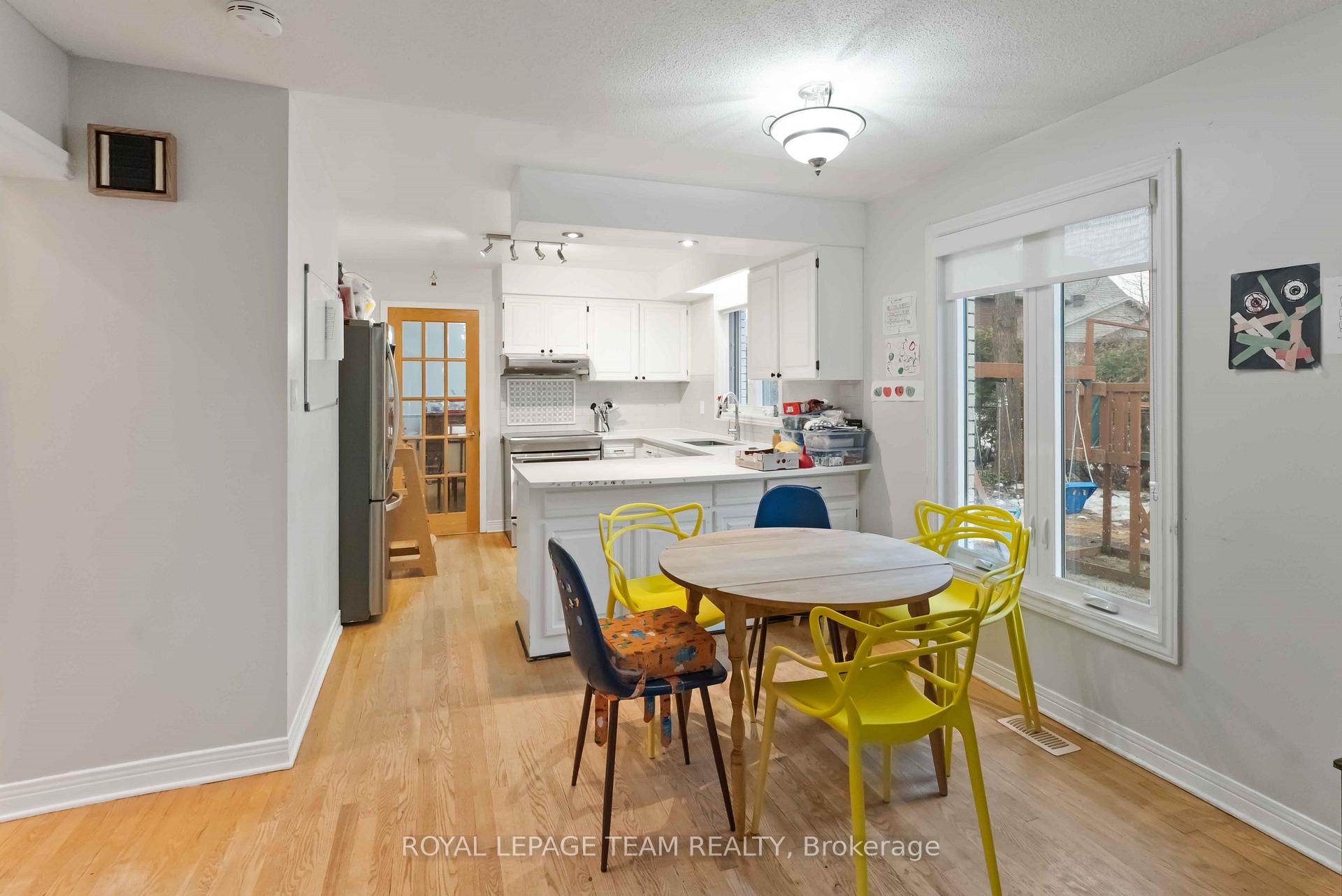 Photo 15 of 18 Fifeshire Crescent, Ottawa, Pineglen/Country Place — HOMEH