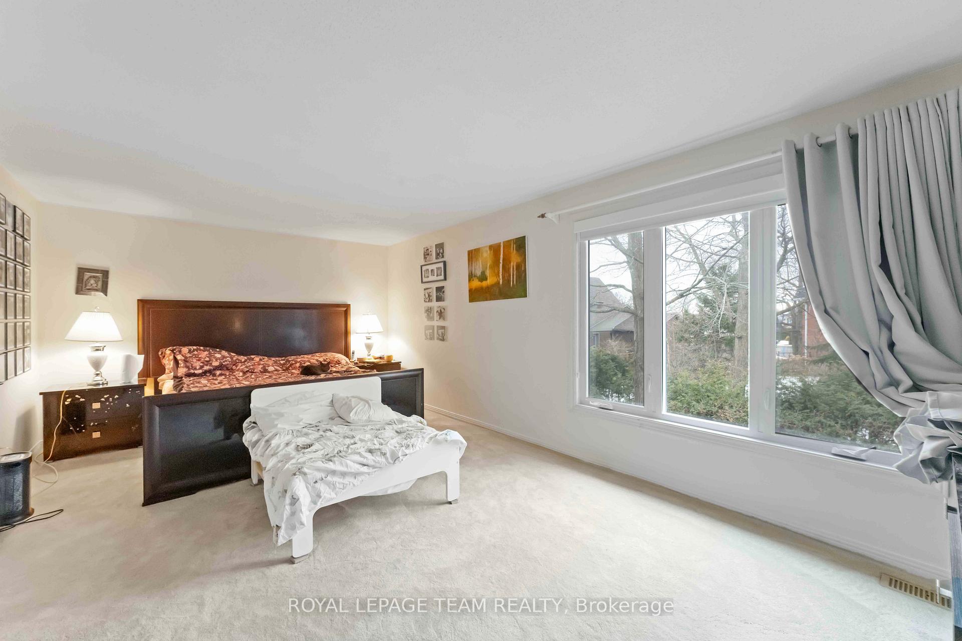 Photo 16 of 18 Fifeshire Crescent, Ottawa, Pineglen/Country Place — HOMEH