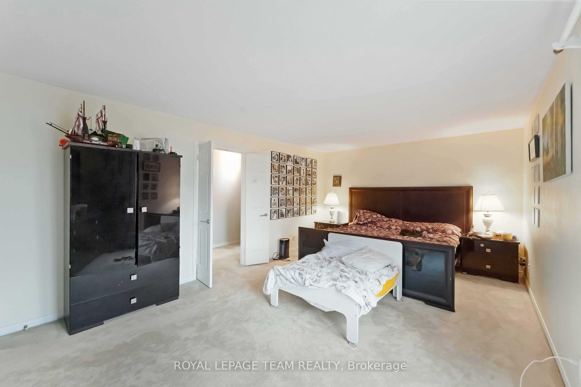 Photo 18 of 18 Fifeshire Crescent, Ottawa, Pineglen/Country Place — HOMEH