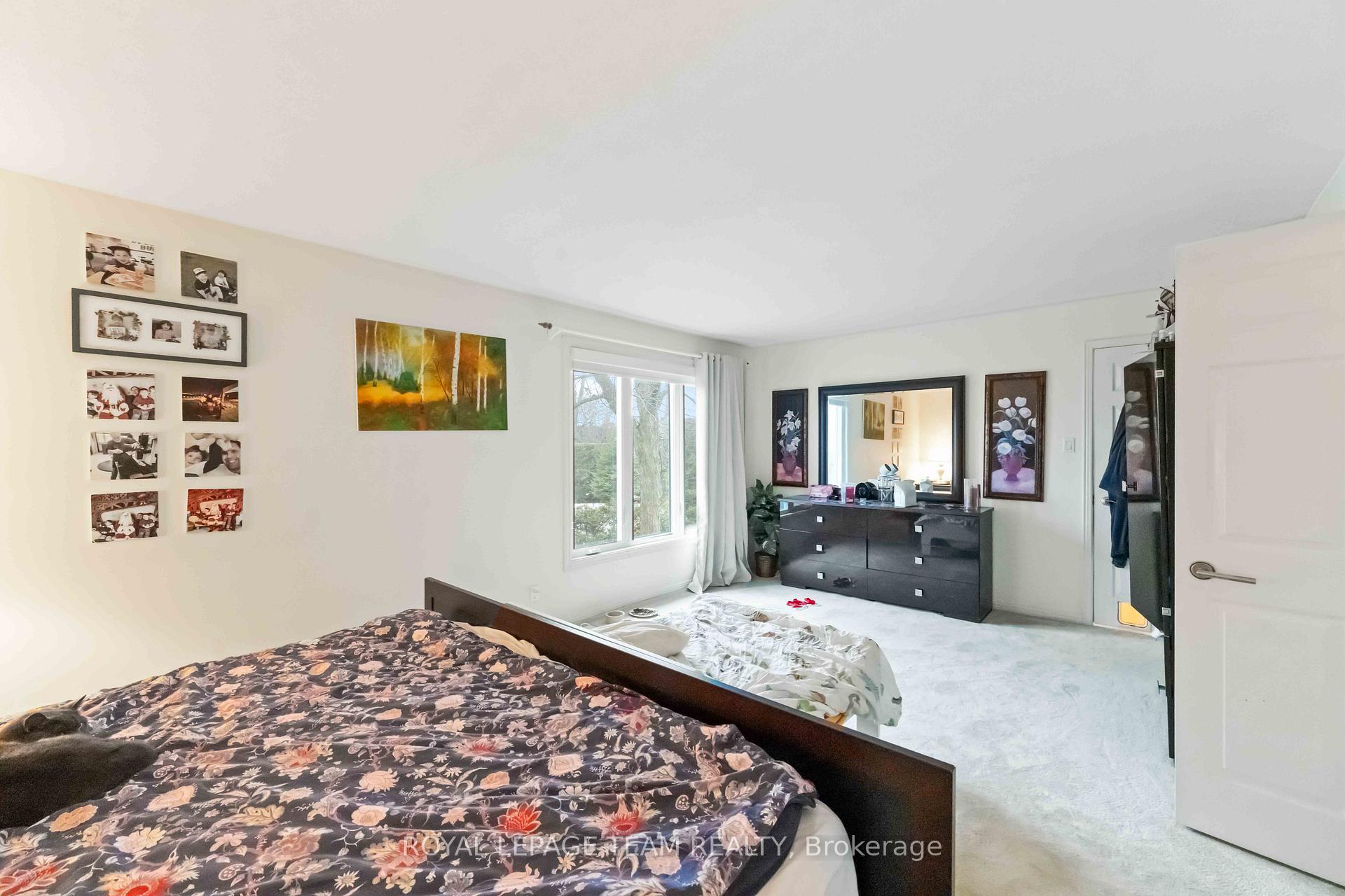 Photo 12 of 18 Fifeshire Crescent, Ottawa, Pineglen/Country Place — HOMEH