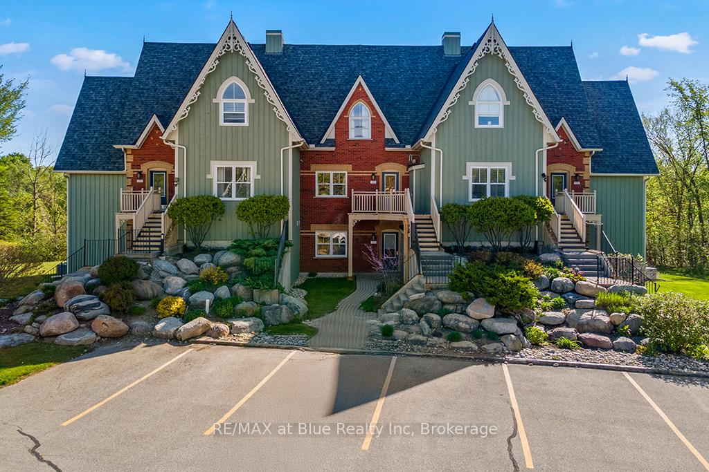 Front of Unit 122, 170 Snowbridge Way