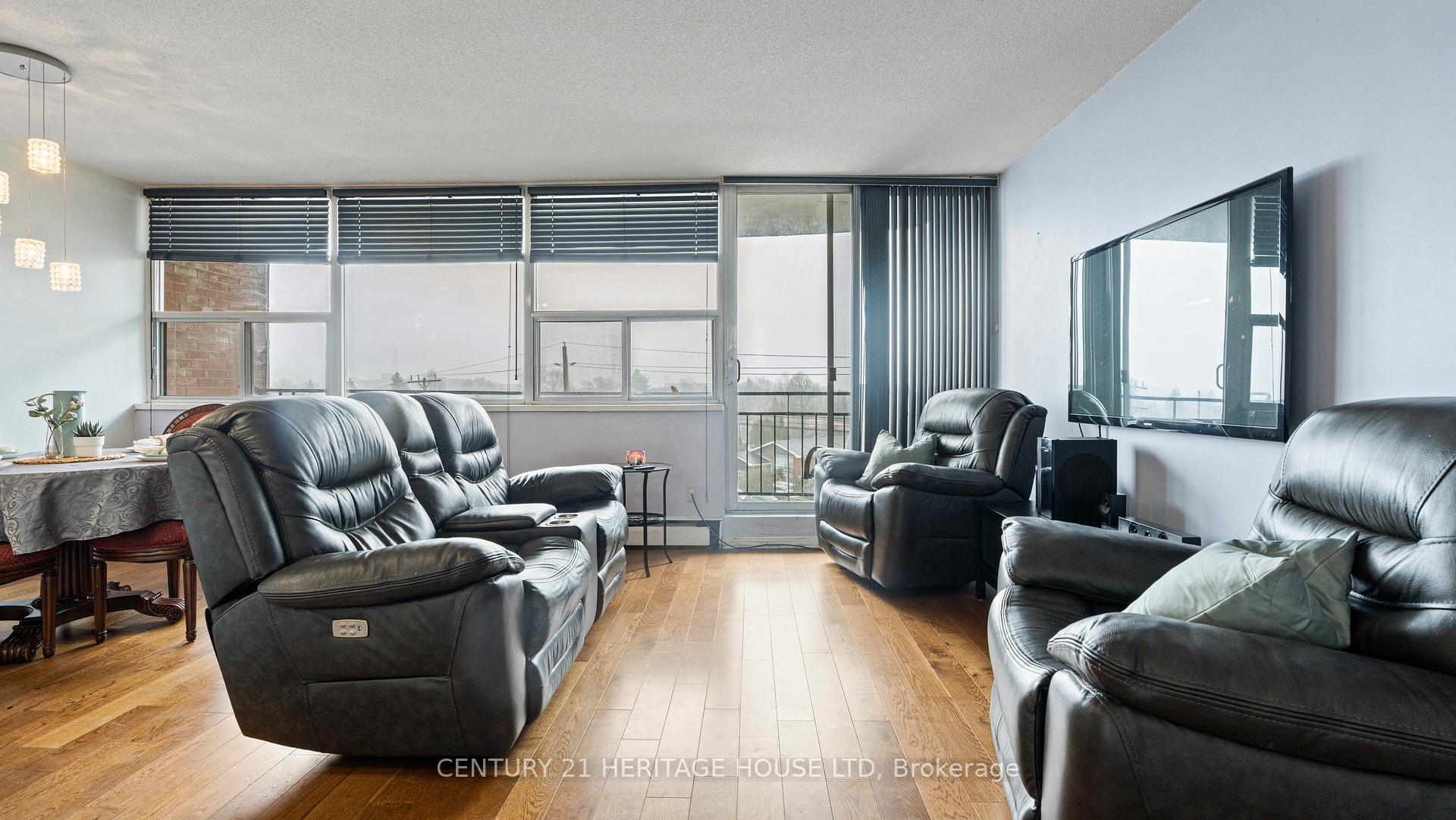 Photo 7 of Unit 501, 293 Mohawk Road E, Hamilton, Hill Park — HOMEH