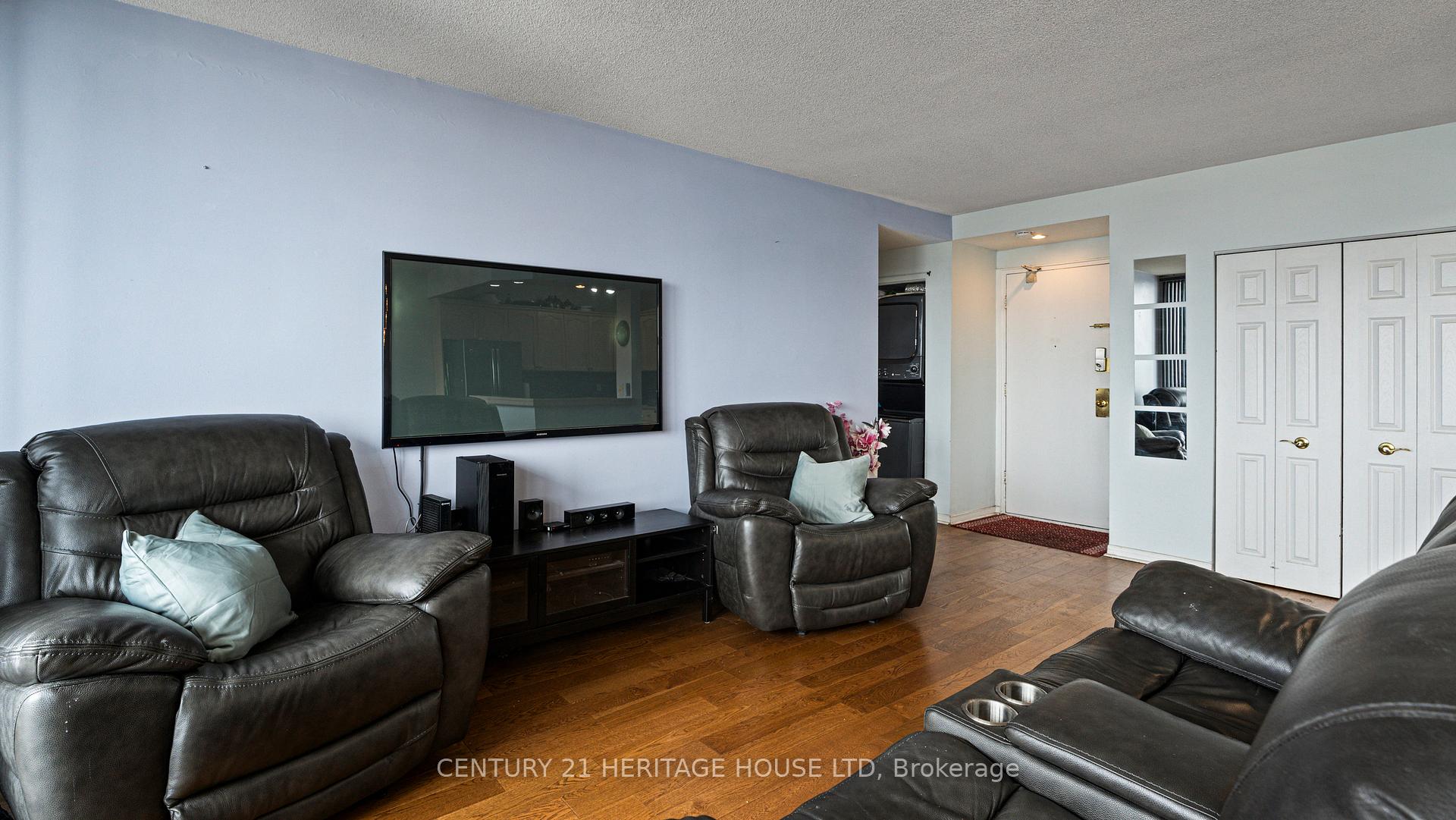 Photo 9 of Unit 501, 293 Mohawk Road E, Hamilton, Hill Park — HOMEH