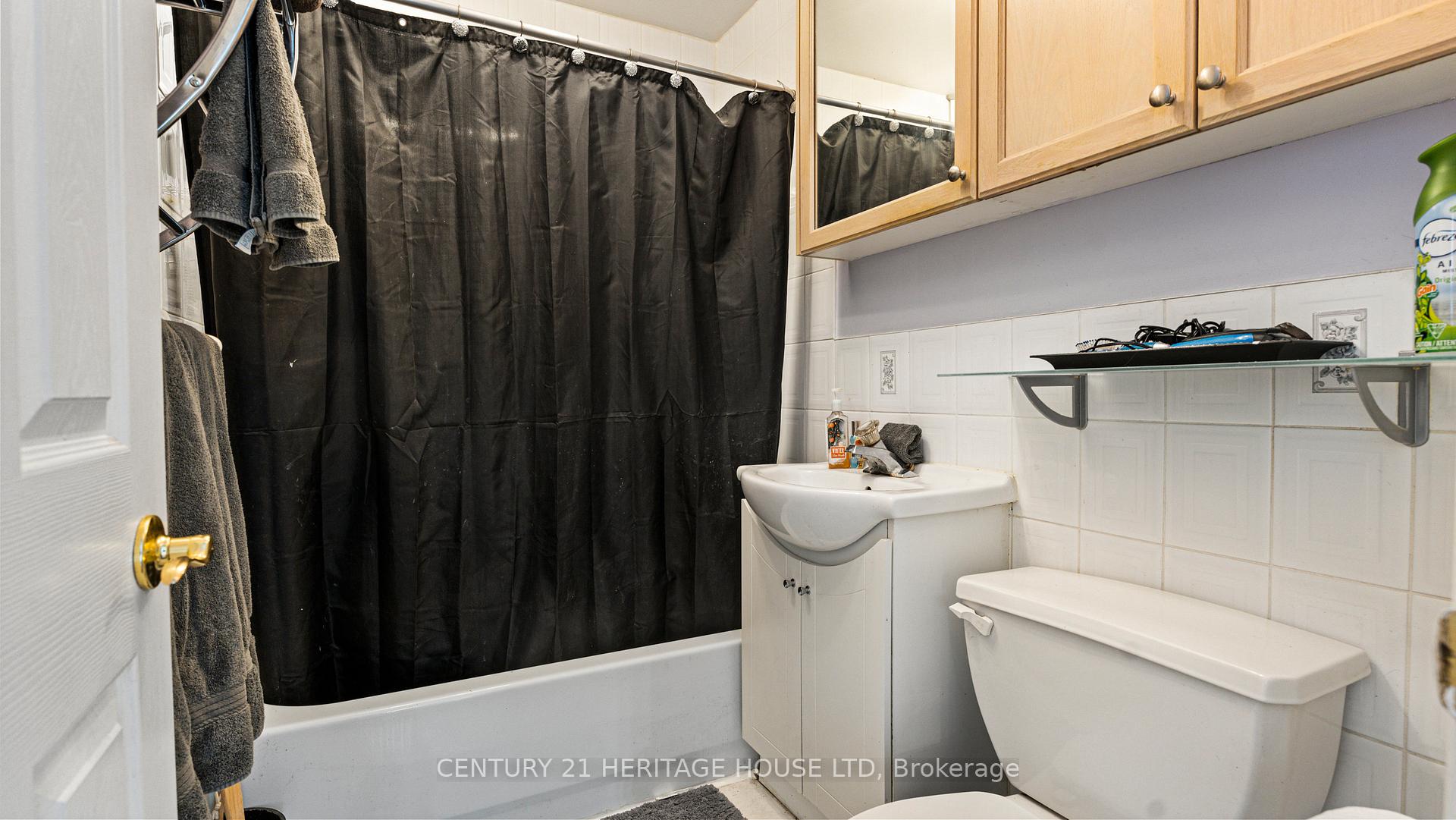 Photo 18 of Unit 501, 293 Mohawk Road E, Hamilton, Hill Park — HOMEH