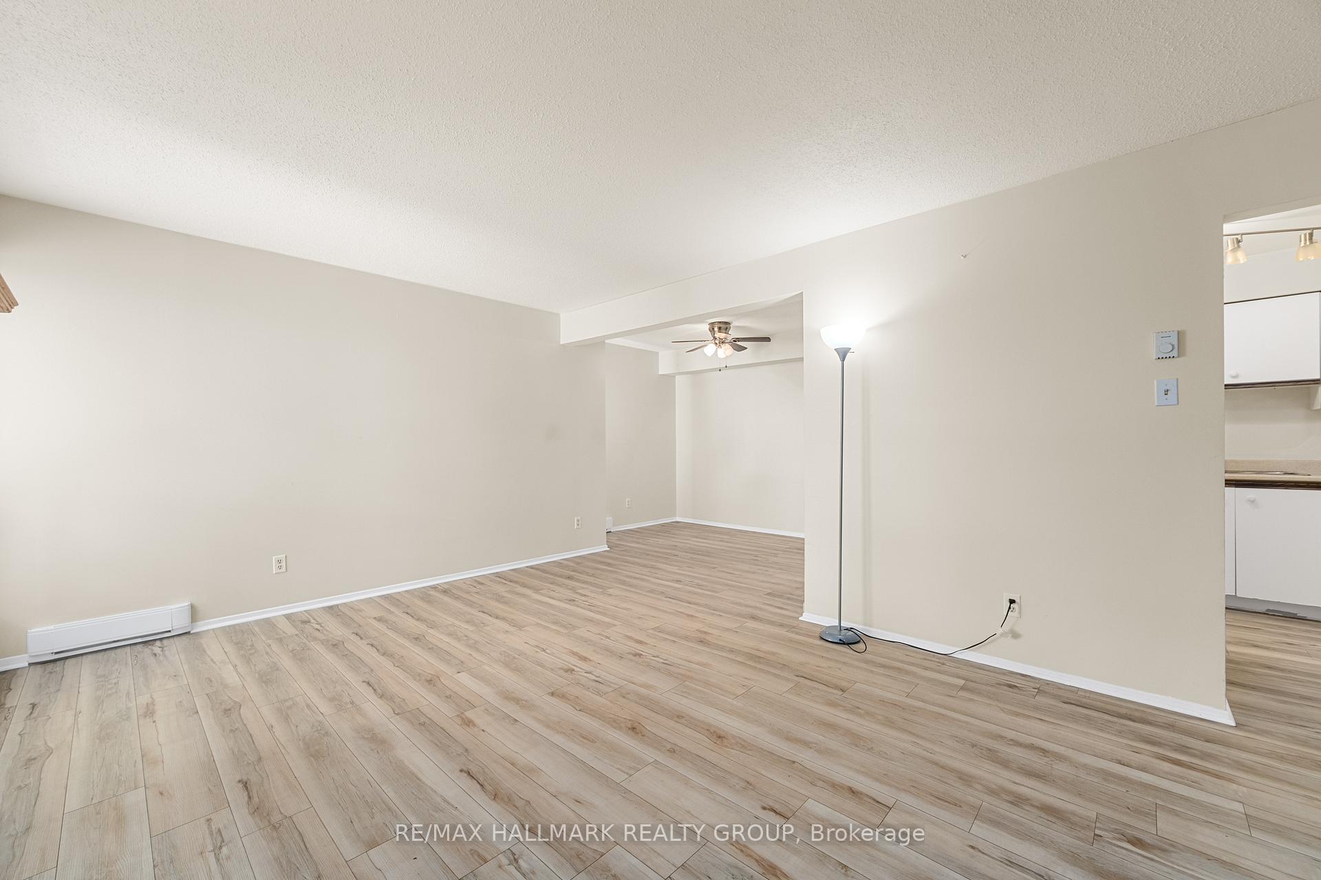 Photo 8 of Unit B, 20 Hart Avenue, Ottawa, Overbrook/Castle Heights — HOMEH