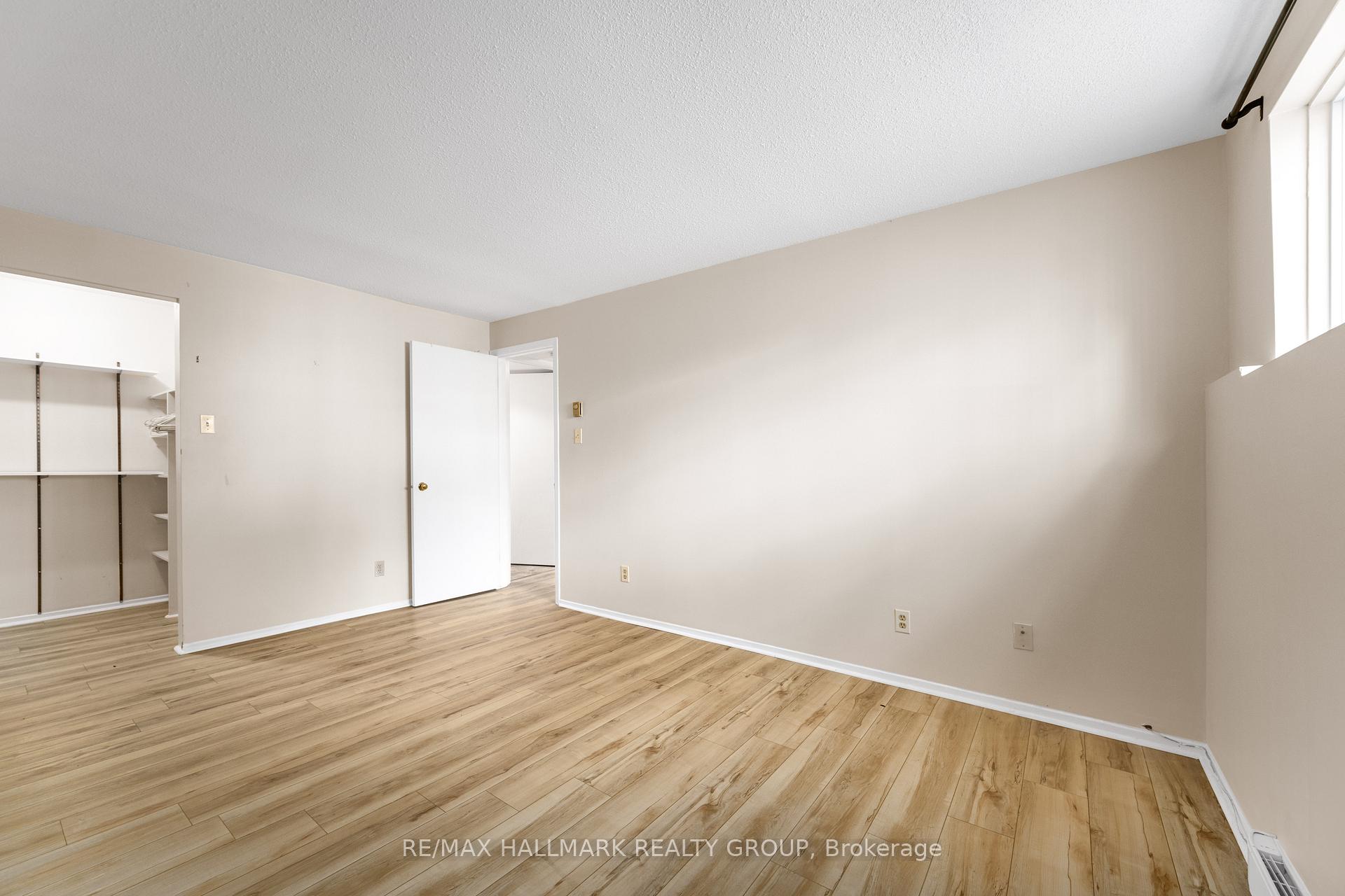 Photo 17 of Unit B, 20 Hart Avenue, Ottawa, Overbrook/Castle Heights — HOMEH