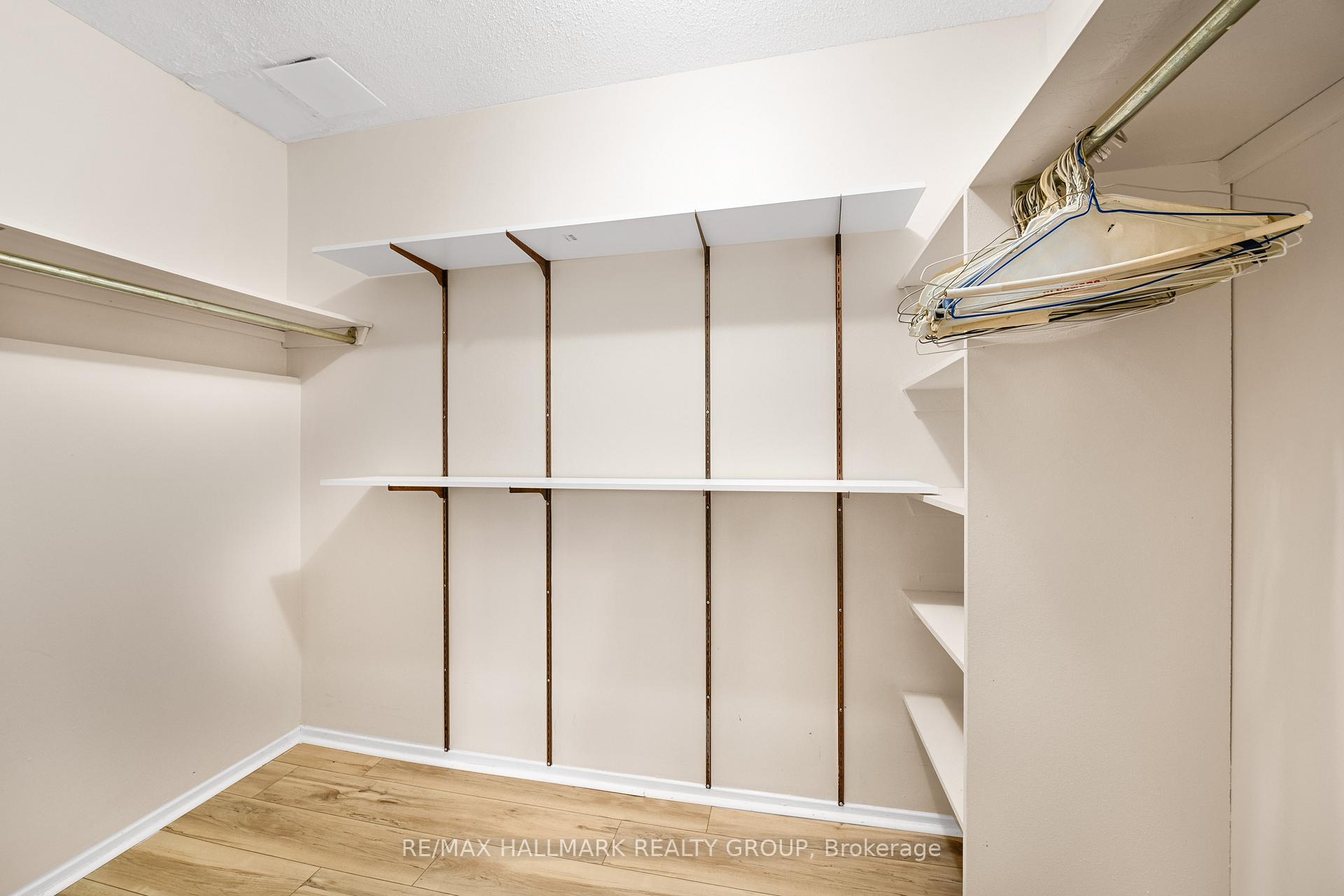 Photo 19 of Unit B, 20 Hart Avenue, Ottawa, Overbrook/Castle Heights — HOMEH