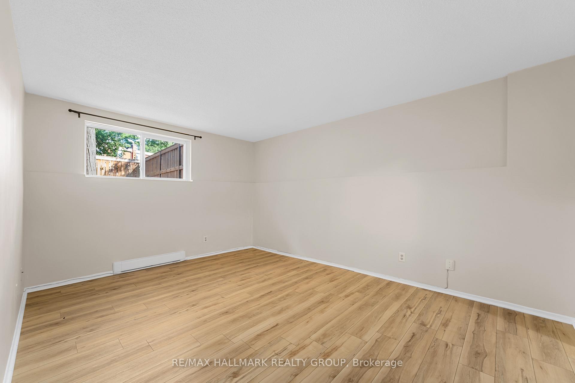 Photo 21 of Unit B, 20 Hart Avenue, Ottawa, Overbrook/Castle Heights — HOMEH