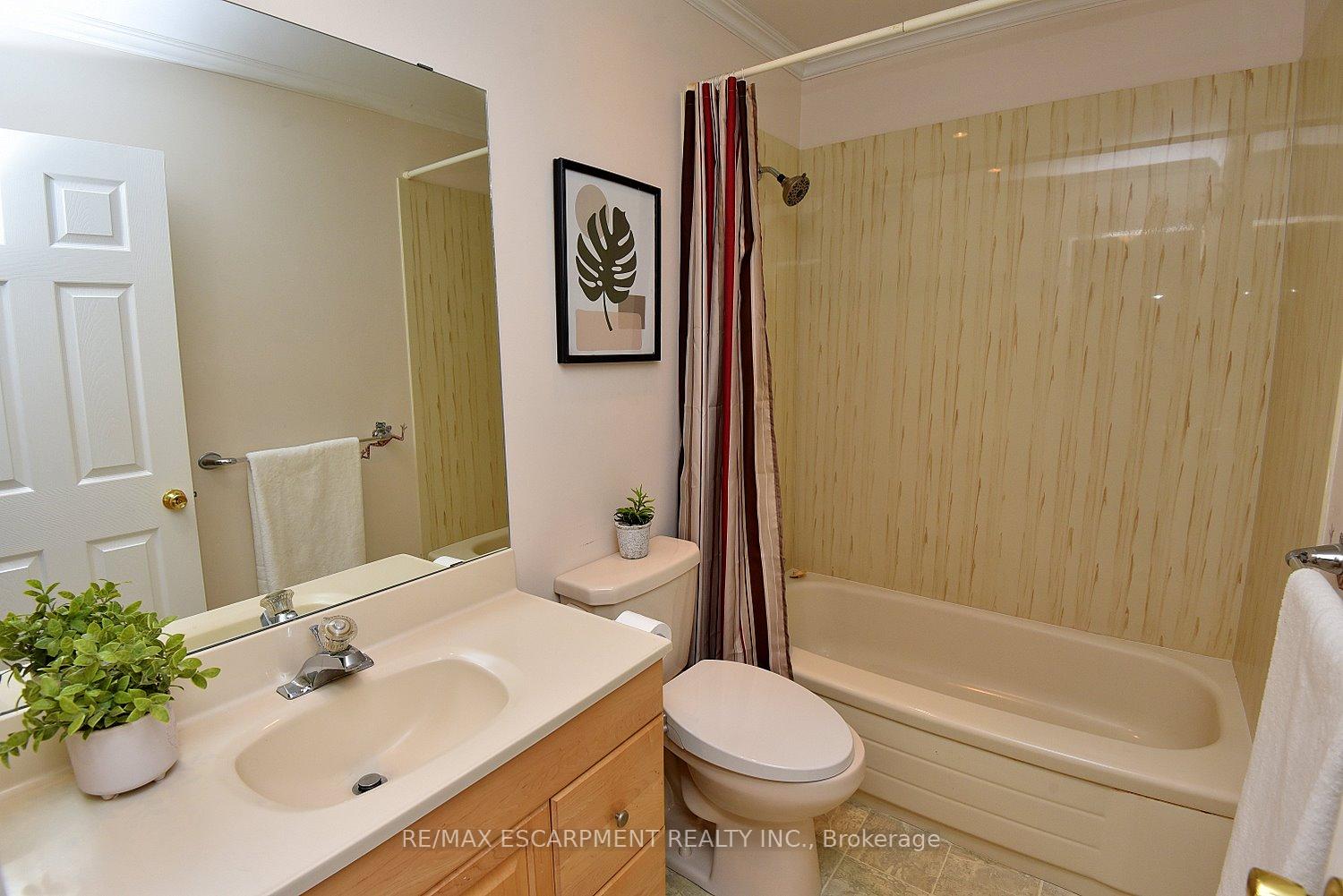 Photo 18 of Unit 62, 250 Magnolia Drive, Hamilton, Fessenden — HOMEH