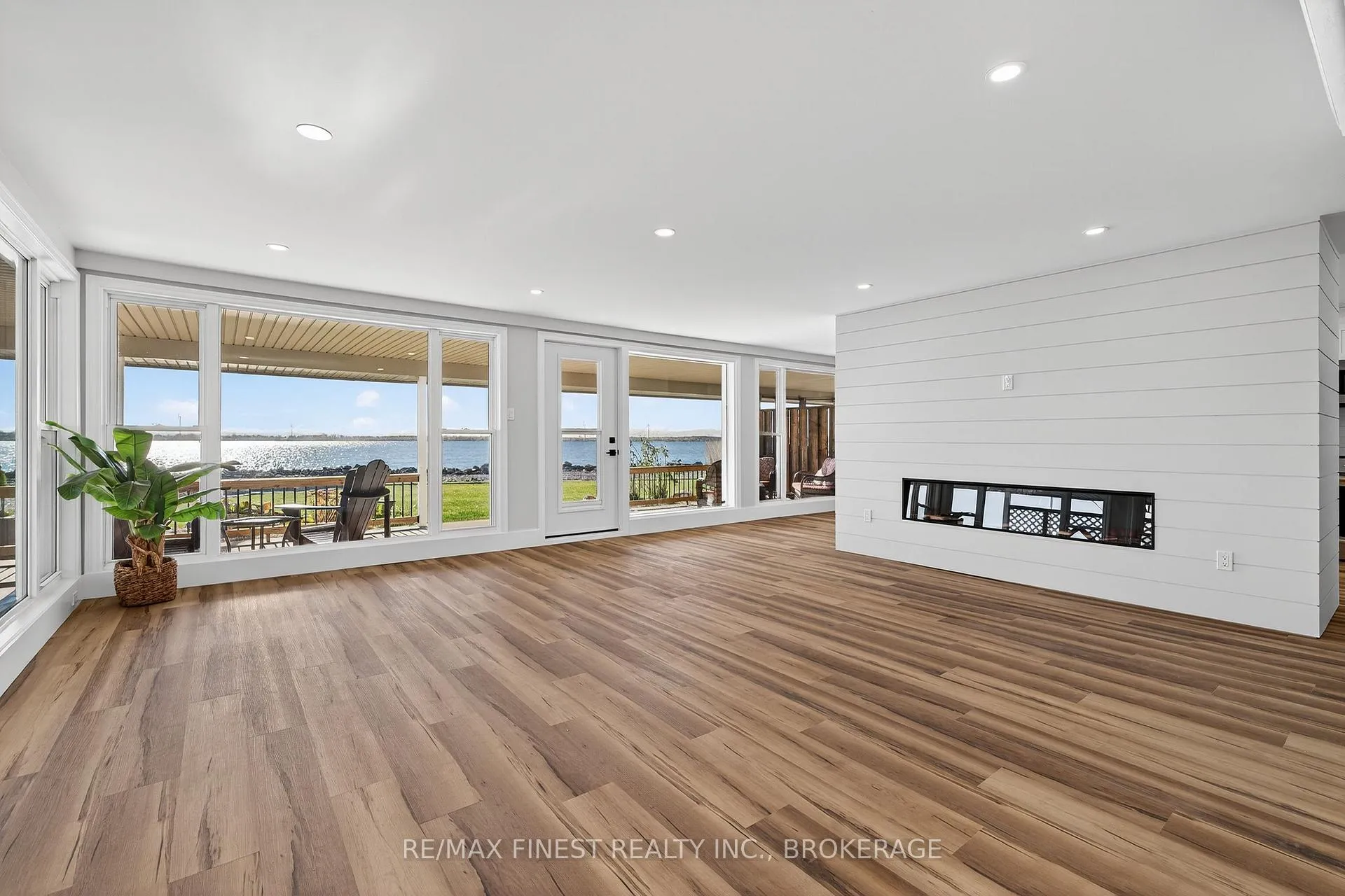 Photo 9 of Unit 103, 110 Bayshore Drive, Loyalist, Bath — HOMEH