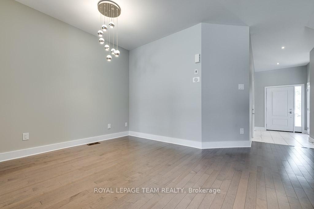 Photo 7 of 324 Fergus Crescent, Ottawa, Barrhaven - Cedargrove/Fraserdale — HOMEH