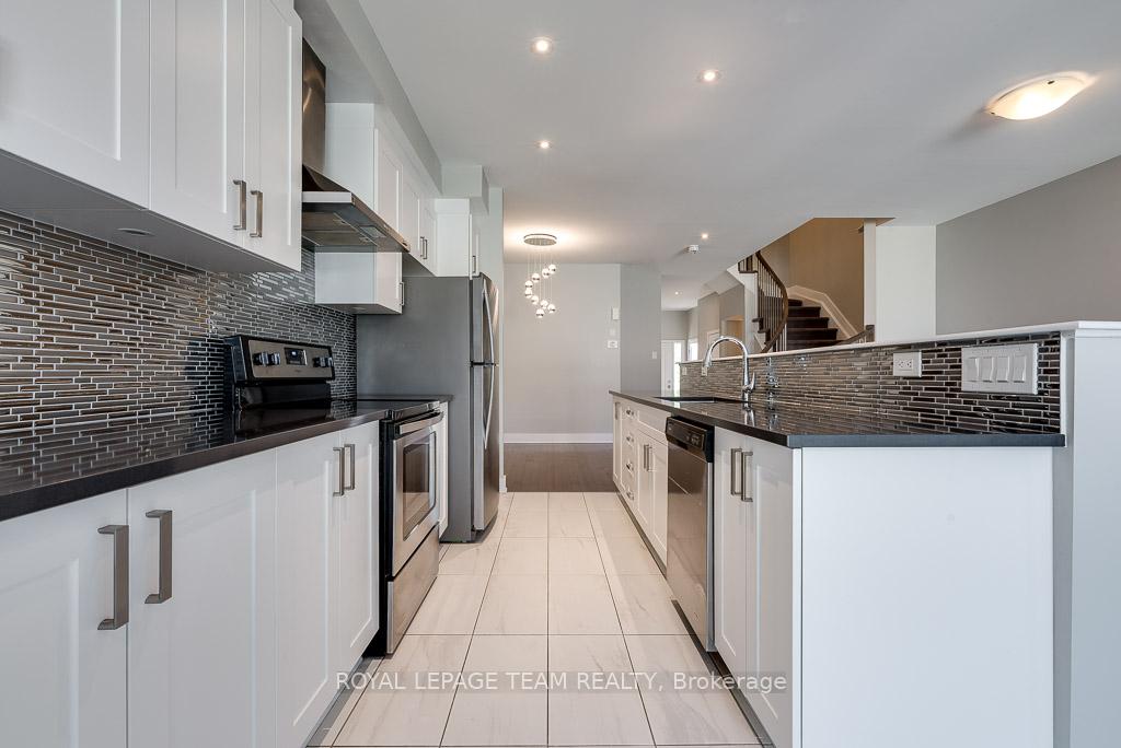 Photo 14 of 324 Fergus Crescent, Ottawa, Barrhaven - Cedargrove/Fraserdale — HOMEH