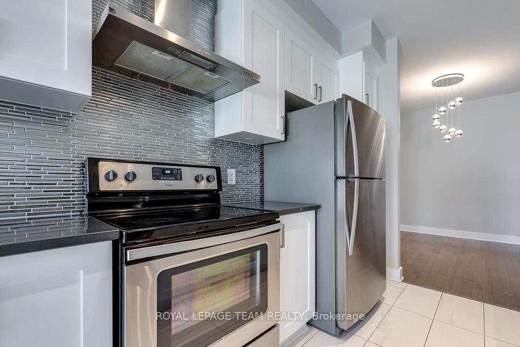Photo 11 of 324 Fergus Crescent, Ottawa, Barrhaven - Cedargrove/Fraserdale — HOMEH