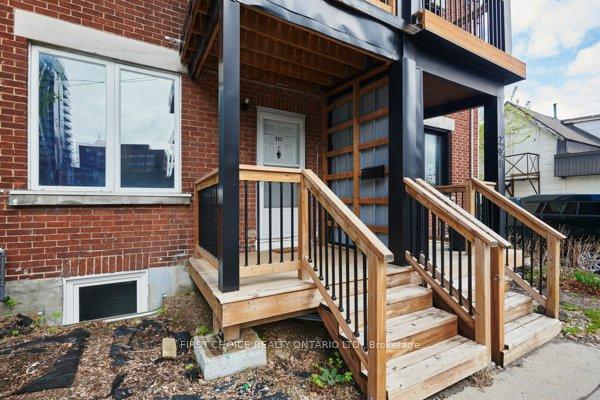 Photo 2 of 293 Powell Avenue, Ottawa, West Centre Town — HOMEH