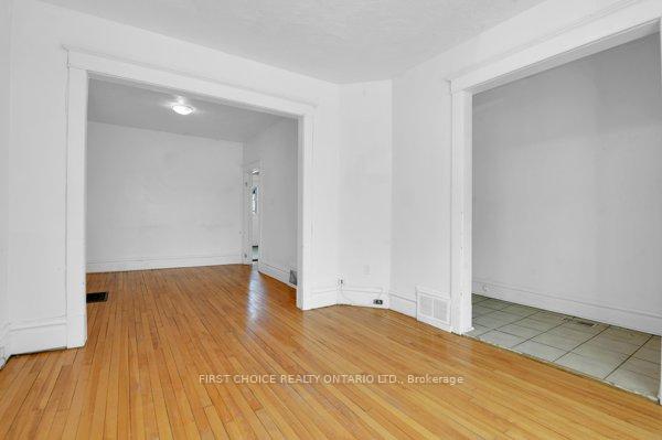Photo 10 of 293 Powell Avenue, Ottawa, West Centre Town — HOMEH
