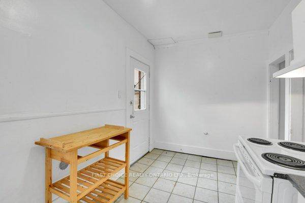 Photo 14 of 293 Powell Avenue, Ottawa, West Centre Town — HOMEH