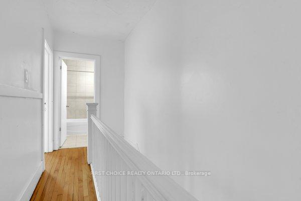 Photo 16 of 293 Powell Avenue, Ottawa, West Centre Town — HOMEH