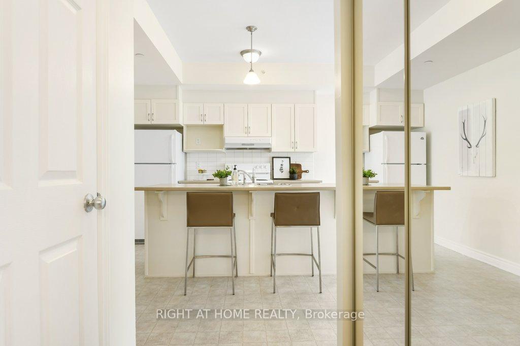 Photo 5 of Unit 303, 200 Glenroy Gilbert Drive, Ottawa, Barrhaven - Strandherd — HOMEH