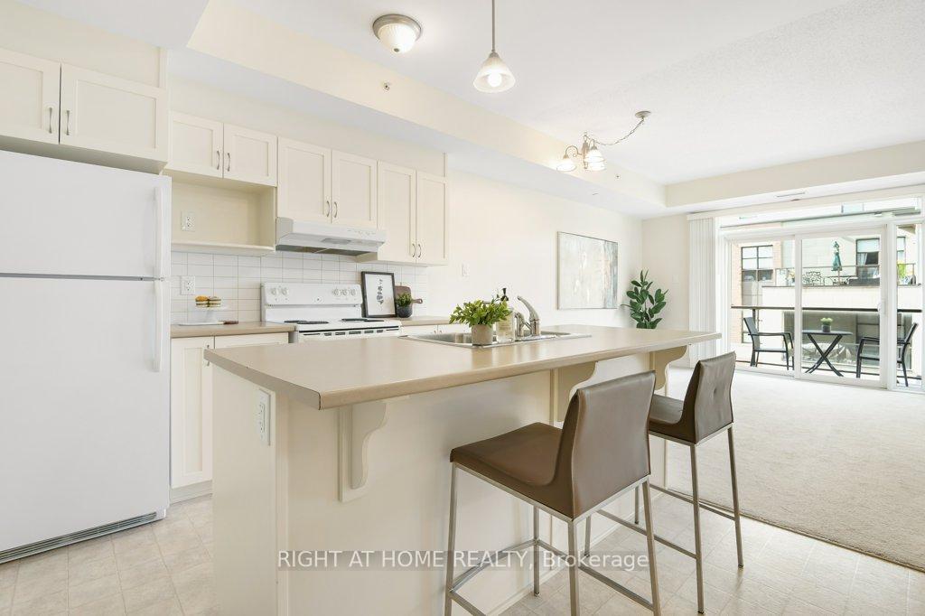 Photo 13 of Unit 303, 200 Glenroy Gilbert Drive, Ottawa, Barrhaven - Strandherd — HOMEH
