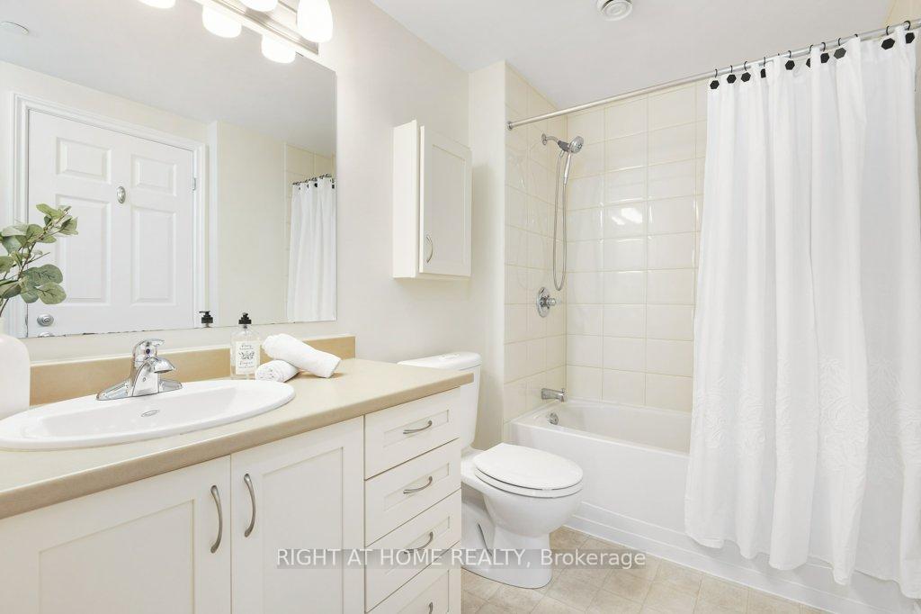 Photo 23 of Unit 303, 200 Glenroy Gilbert Drive, Ottawa, Barrhaven - Strandherd — HOMEH