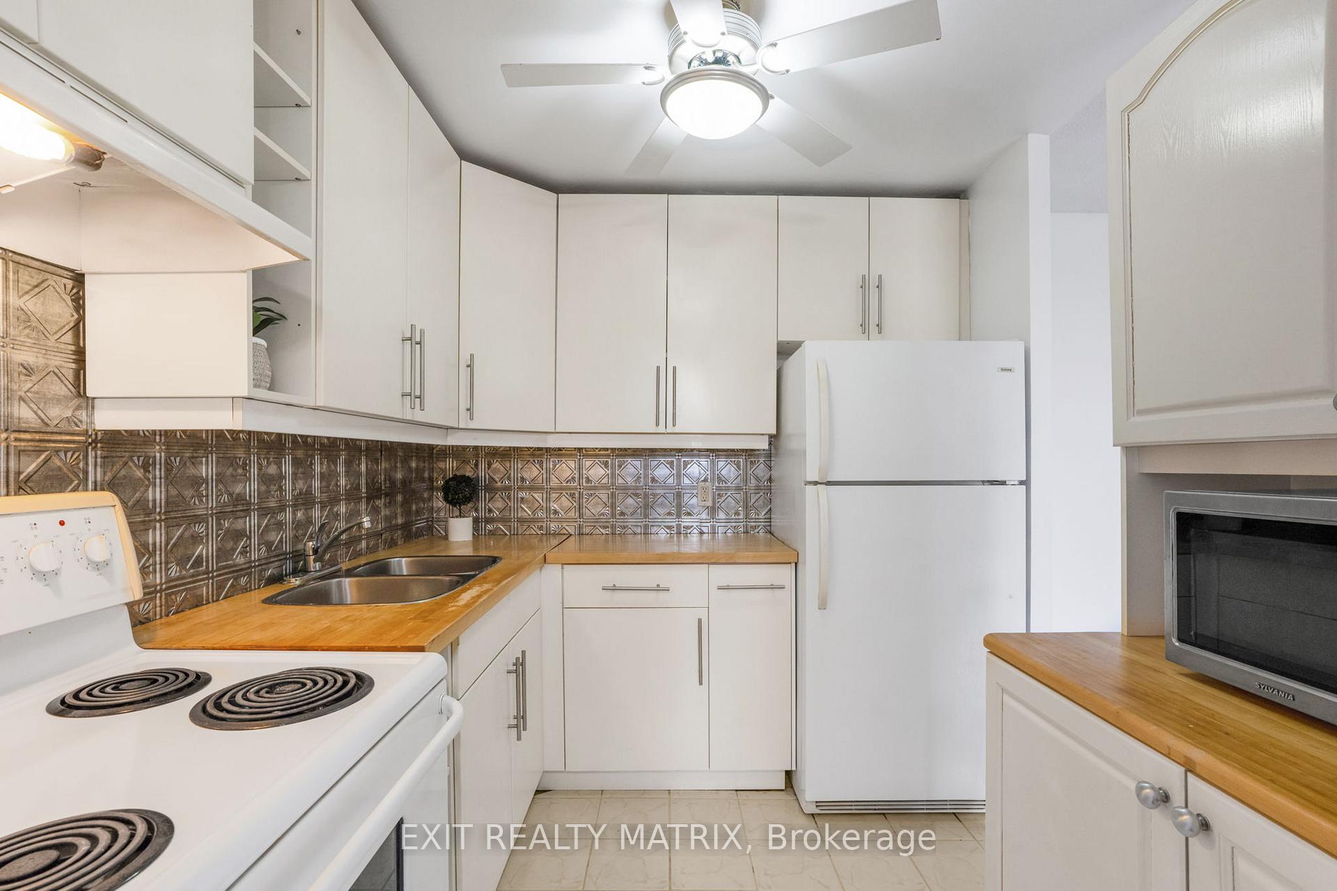 Photo 6 of Unit 217, 2000 Jasmine Crescent, Ottawa, Beacon Hill South — HOMEH