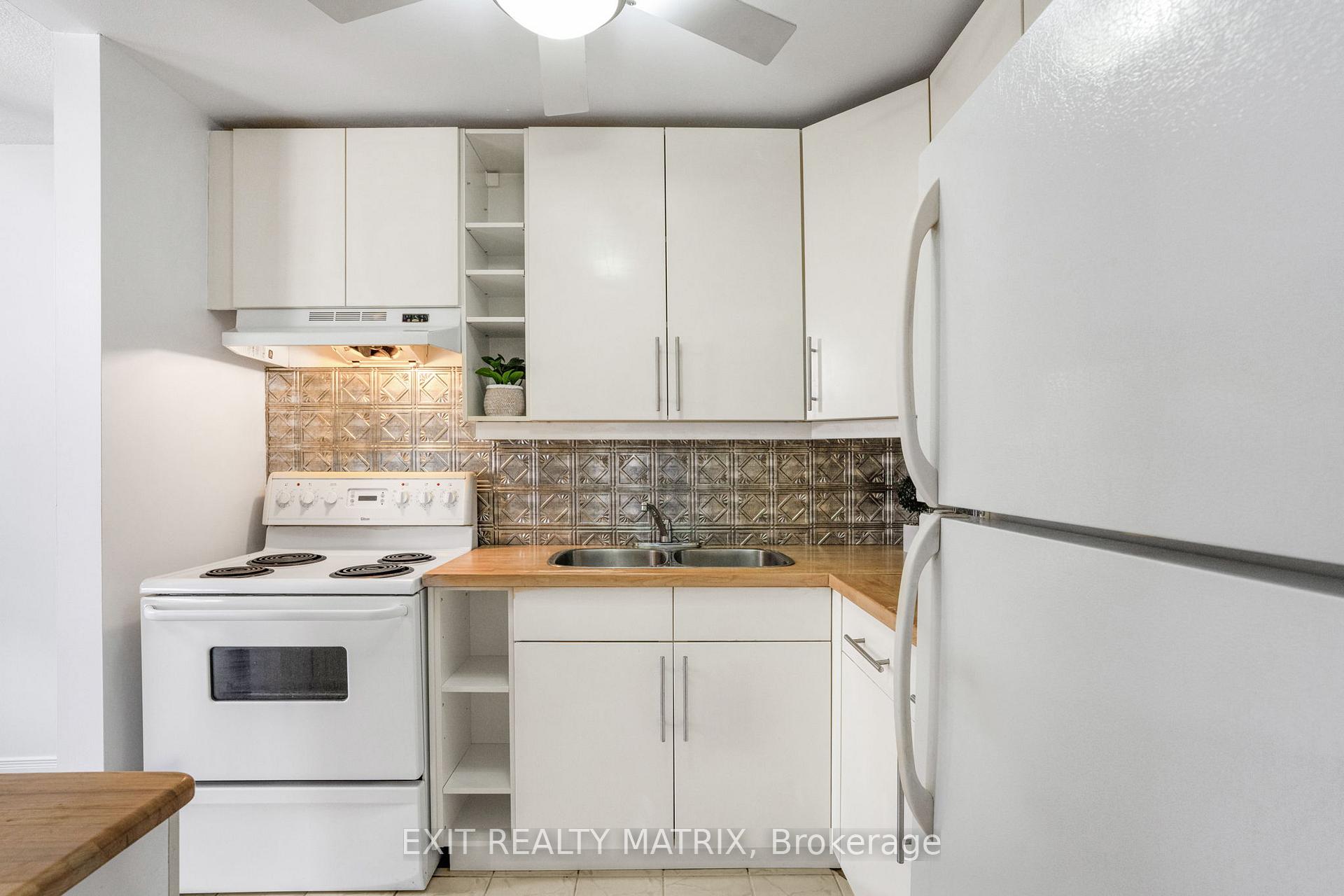 Photo 9 of Unit 217, 2000 Jasmine Crescent, Ottawa, Beacon Hill South — HOMEH