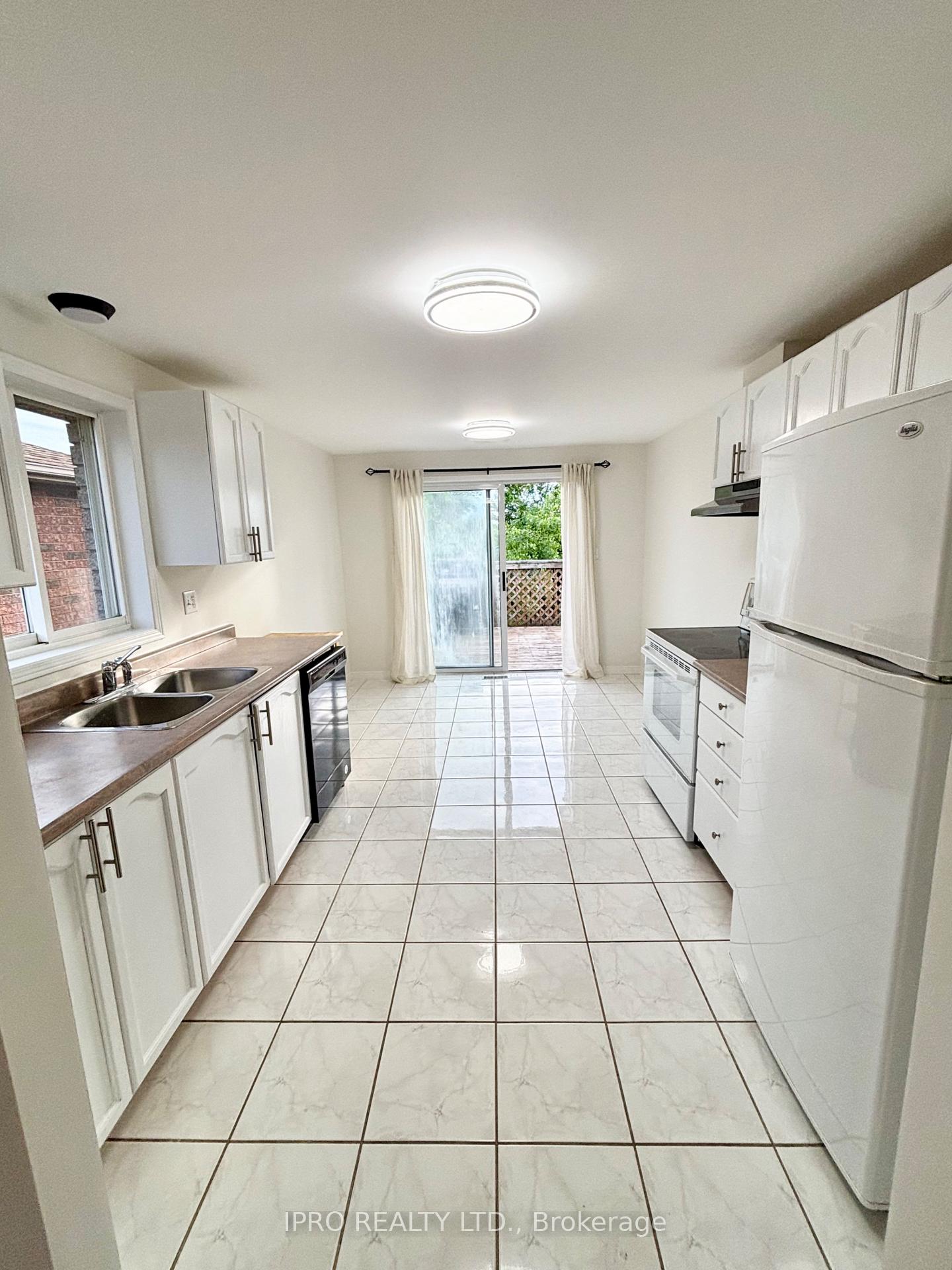 Photo 3 of Upper - 93 Columbia Road, Barrie, Holly — HOMEH