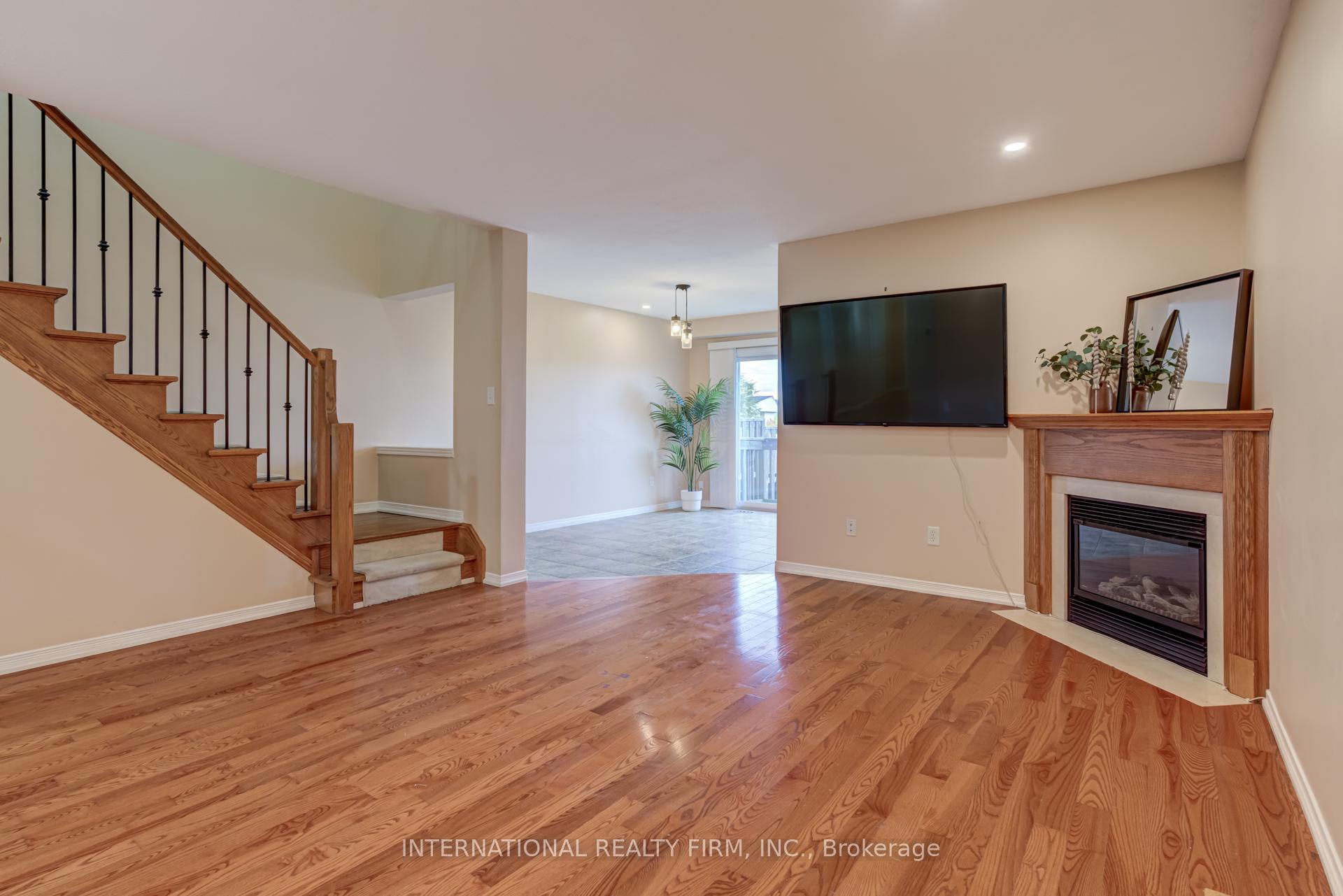 Photo 9 of Unit 47, 7 Southside Place, Hamilton, Mountview — HOMEH