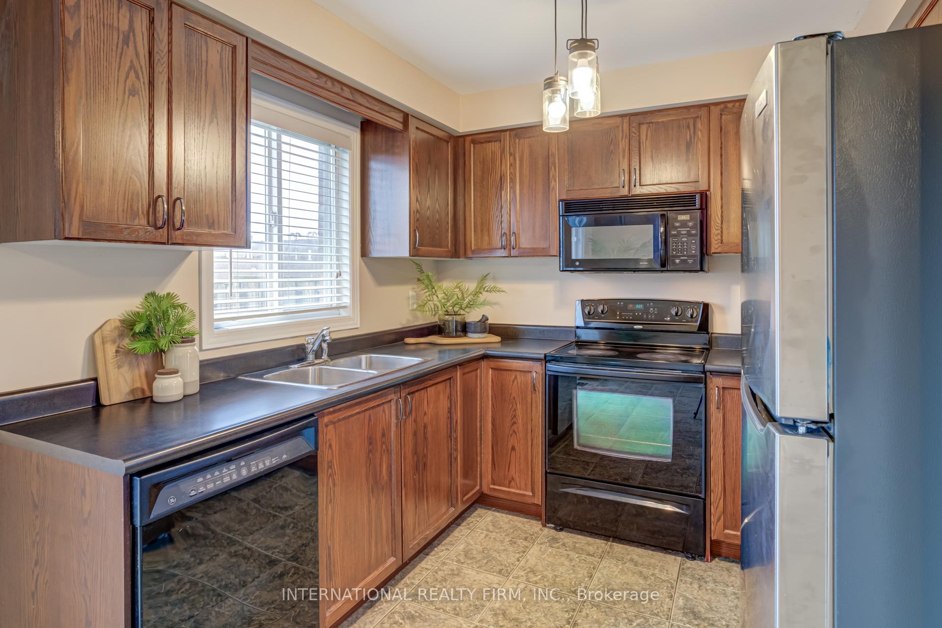 Photo 14 of Unit 47, 7 Southside Place, Hamilton, Mountview — HOMEH