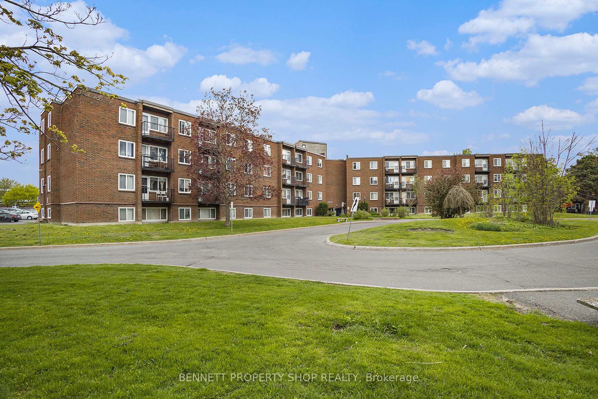 Photo 1 of Unit 206, 2041 Arrowsmith Drive, Ottawa, Beacon Hill South — HOMEH