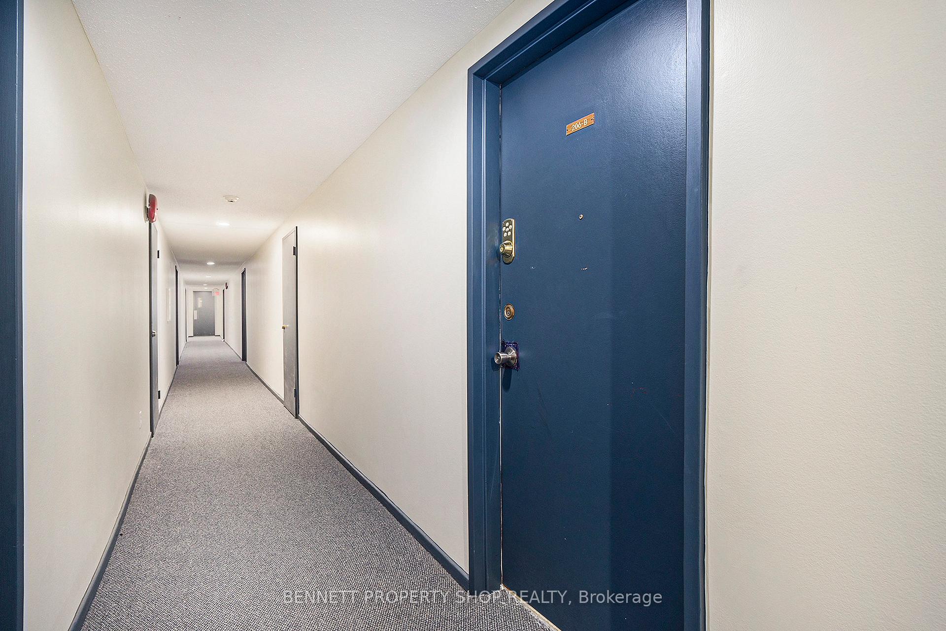 Photo 4 of Unit 206, 2041 Arrowsmith Drive, Ottawa, Beacon Hill South — HOMEH