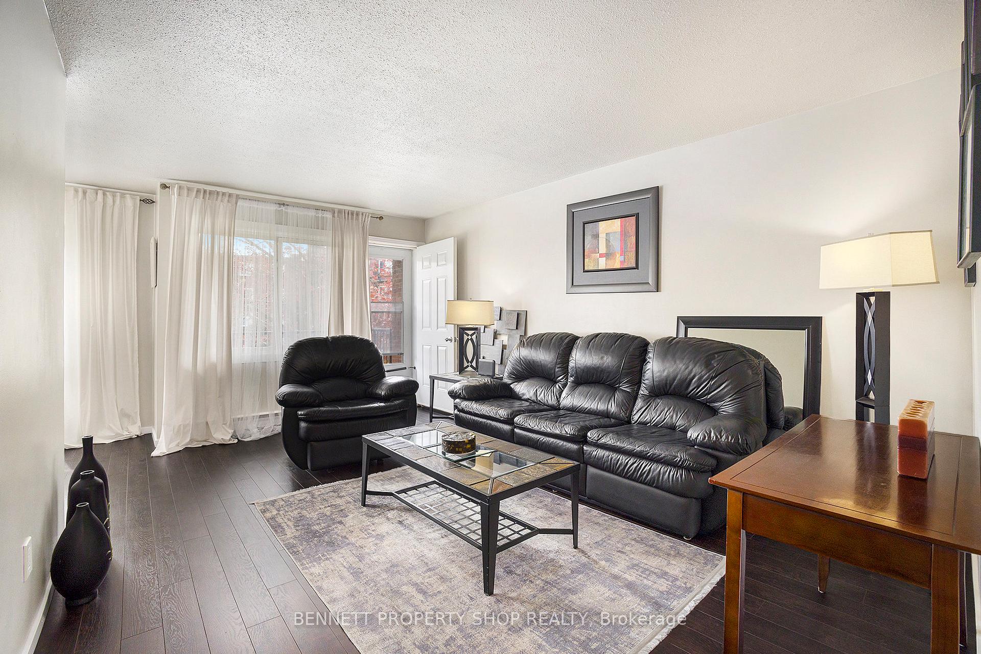 Photo 6 of Unit 206, 2041 Arrowsmith Drive, Ottawa, Beacon Hill South — HOMEH