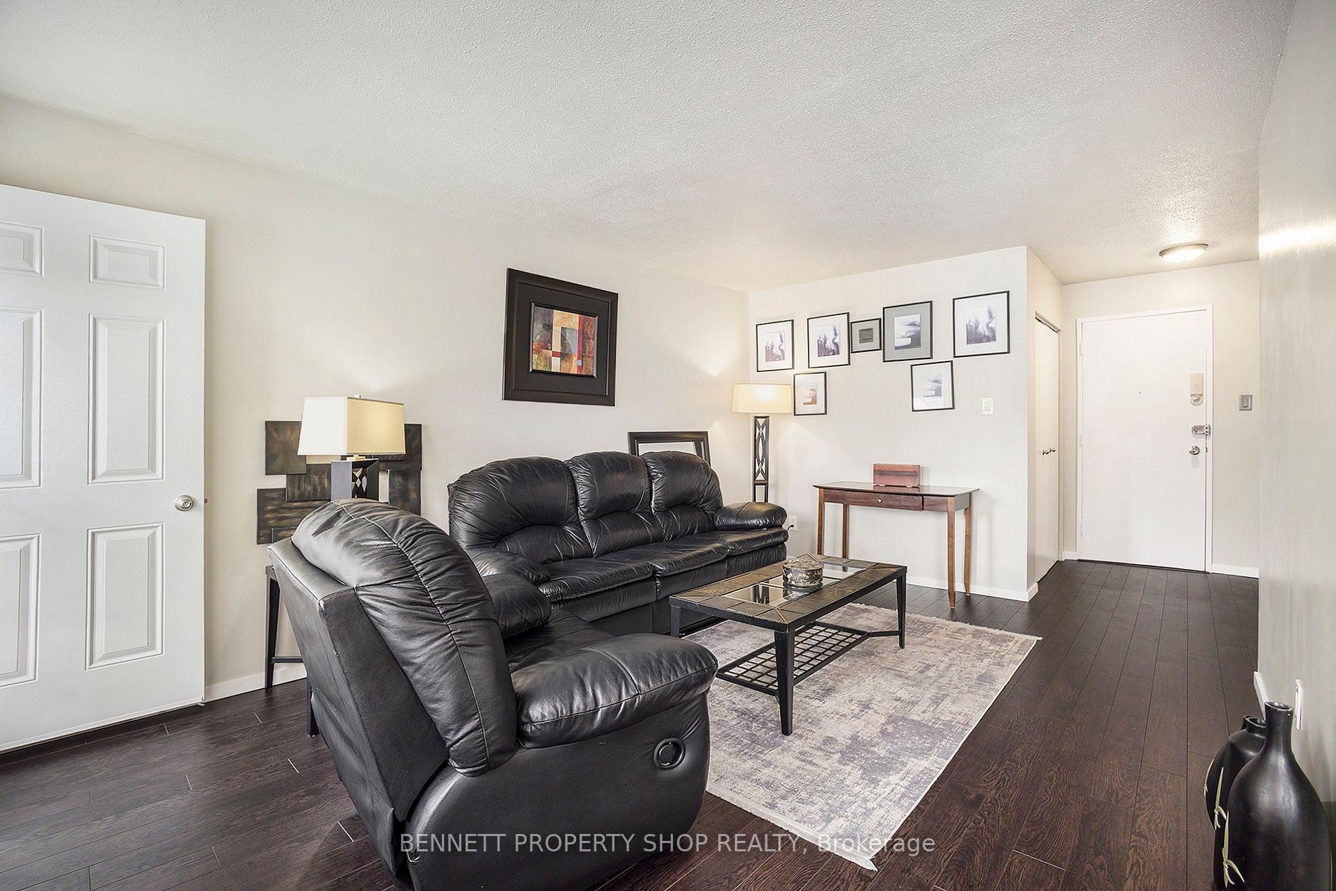 Photo 7 of Unit 206, 2041 Arrowsmith Drive, Ottawa, Beacon Hill South — HOMEH