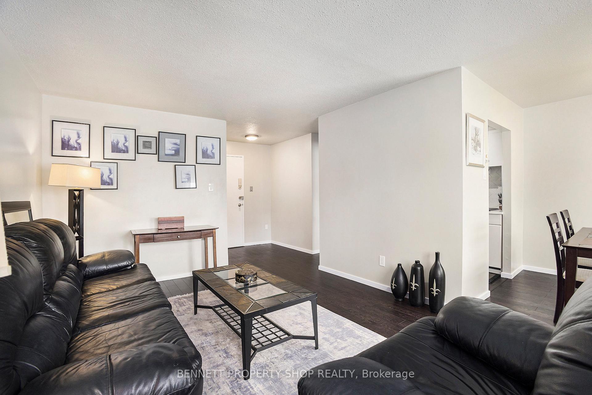 Photo 8 of Unit 206, 2041 Arrowsmith Drive, Ottawa, Beacon Hill South — HOMEH