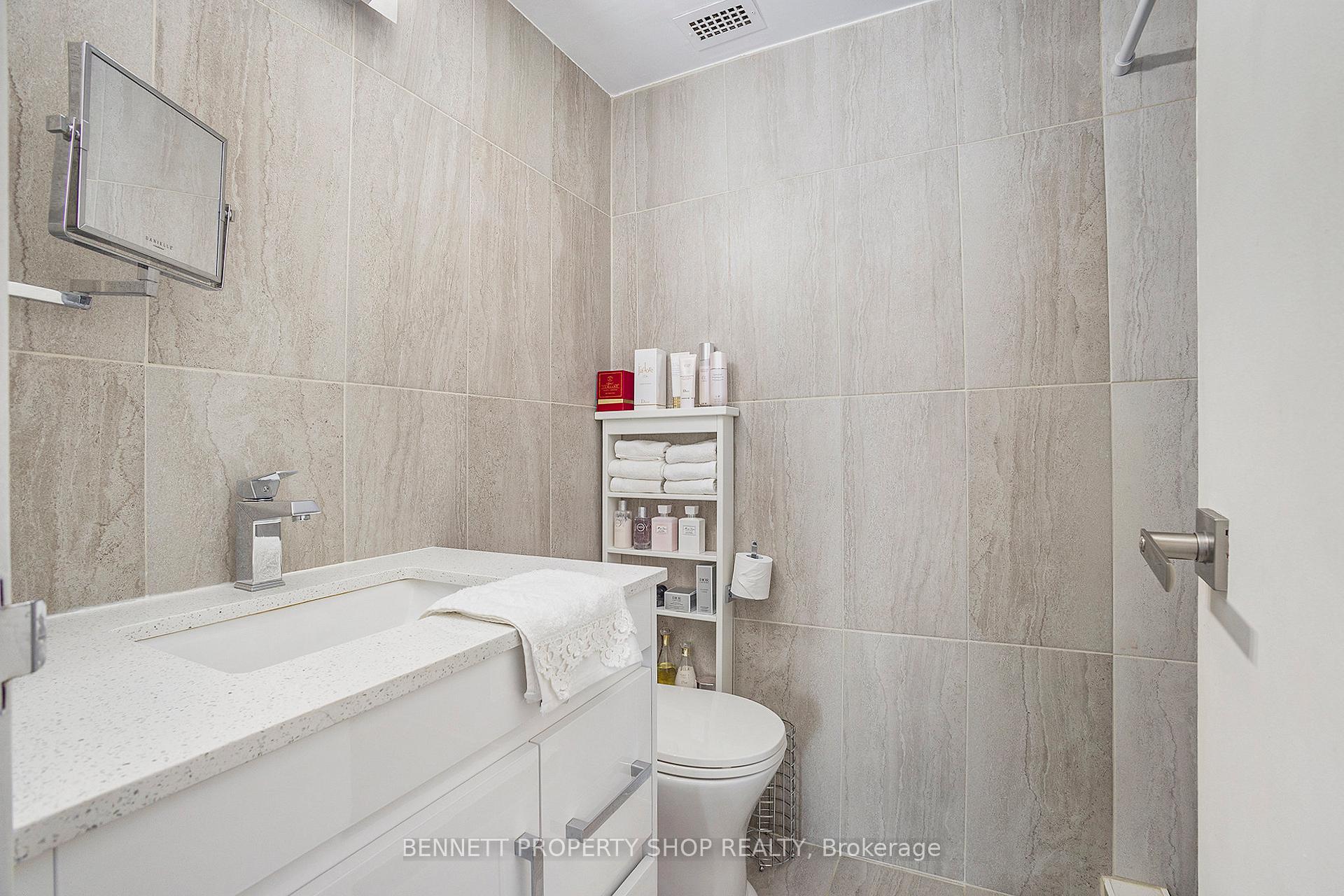 Photo 14 of Unit 206, 2041 Arrowsmith Drive, Ottawa, Beacon Hill South — HOMEH