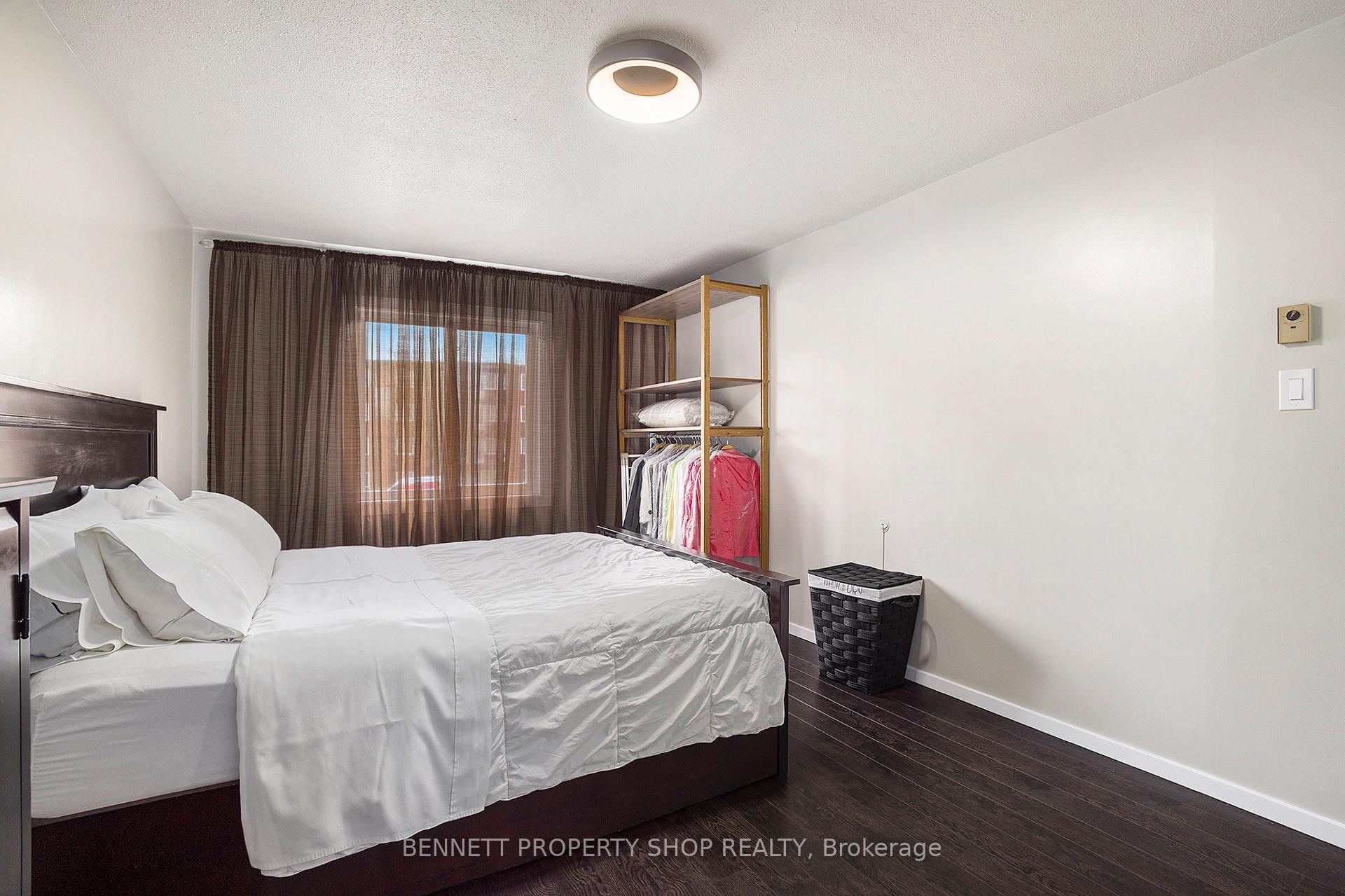 Photo 15 of Unit 206, 2041 Arrowsmith Drive, Ottawa, Beacon Hill South — HOMEH