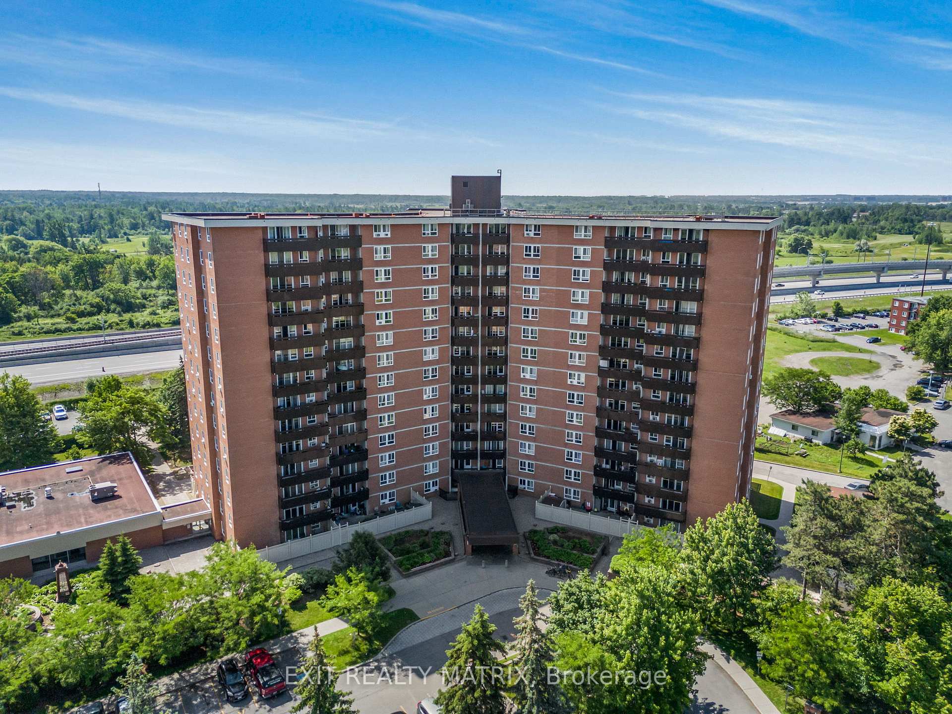 Photo 1 of Unit 1005, 2000 Jasmine Crescent, Ottawa, Beacon Hill South — HOMEH