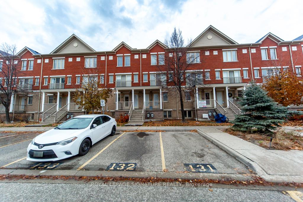 Photo 6 of Unit 22, 5050 Intrepid Drive, Mississauga, Churchill Meadows — HOMEH