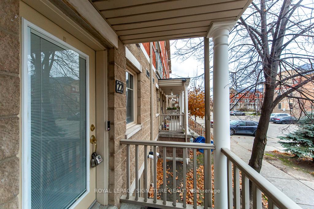 Photo 7 of Unit 22, 5050 Intrepid Drive, Mississauga, Churchill Meadows — HOMEH