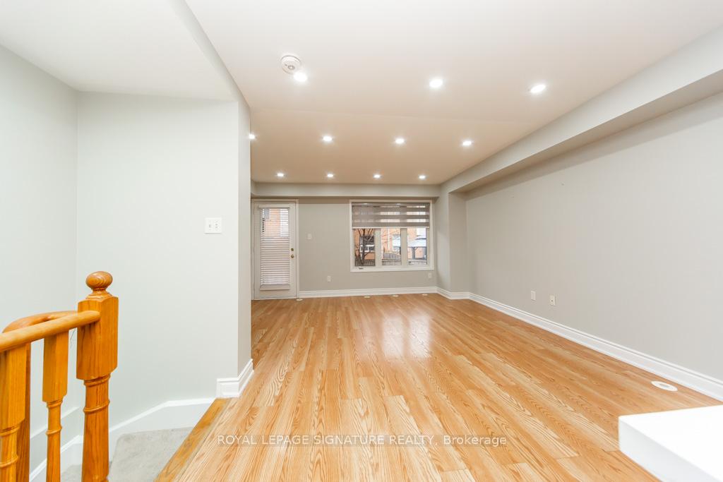 Photo 9 of Unit 22, 5050 Intrepid Drive, Mississauga, Churchill Meadows — HOMEH
