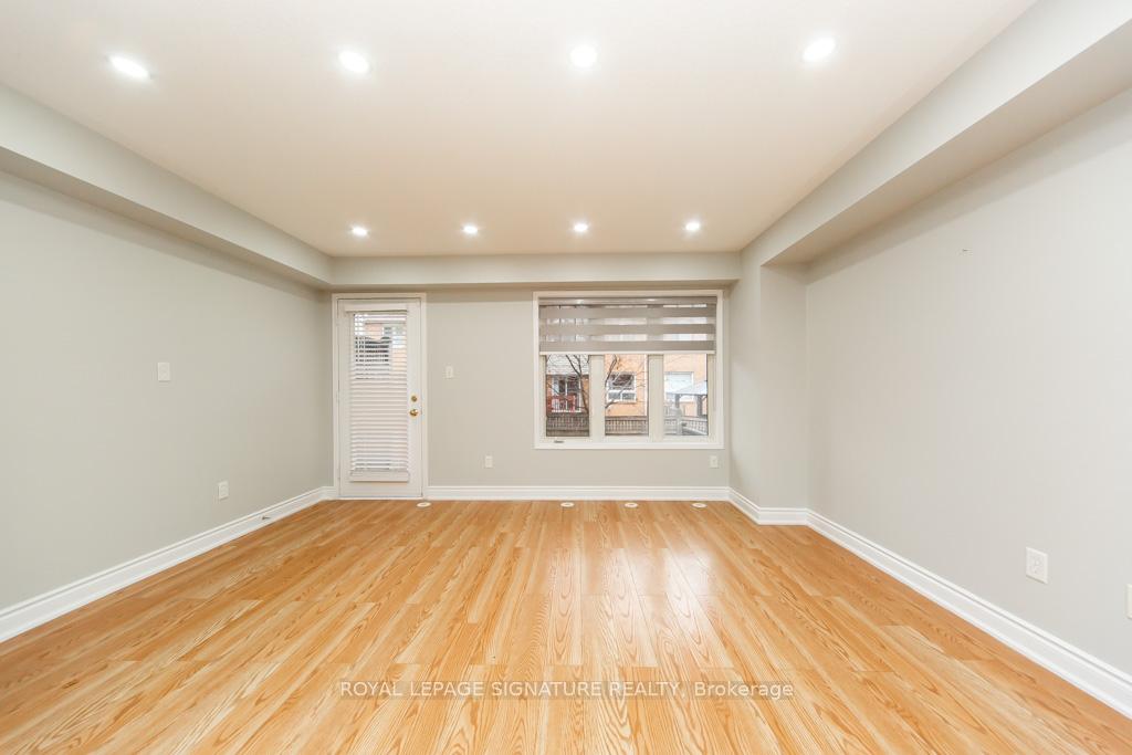 Photo 10 of Unit 22, 5050 Intrepid Drive, Mississauga, Churchill Meadows — HOMEH