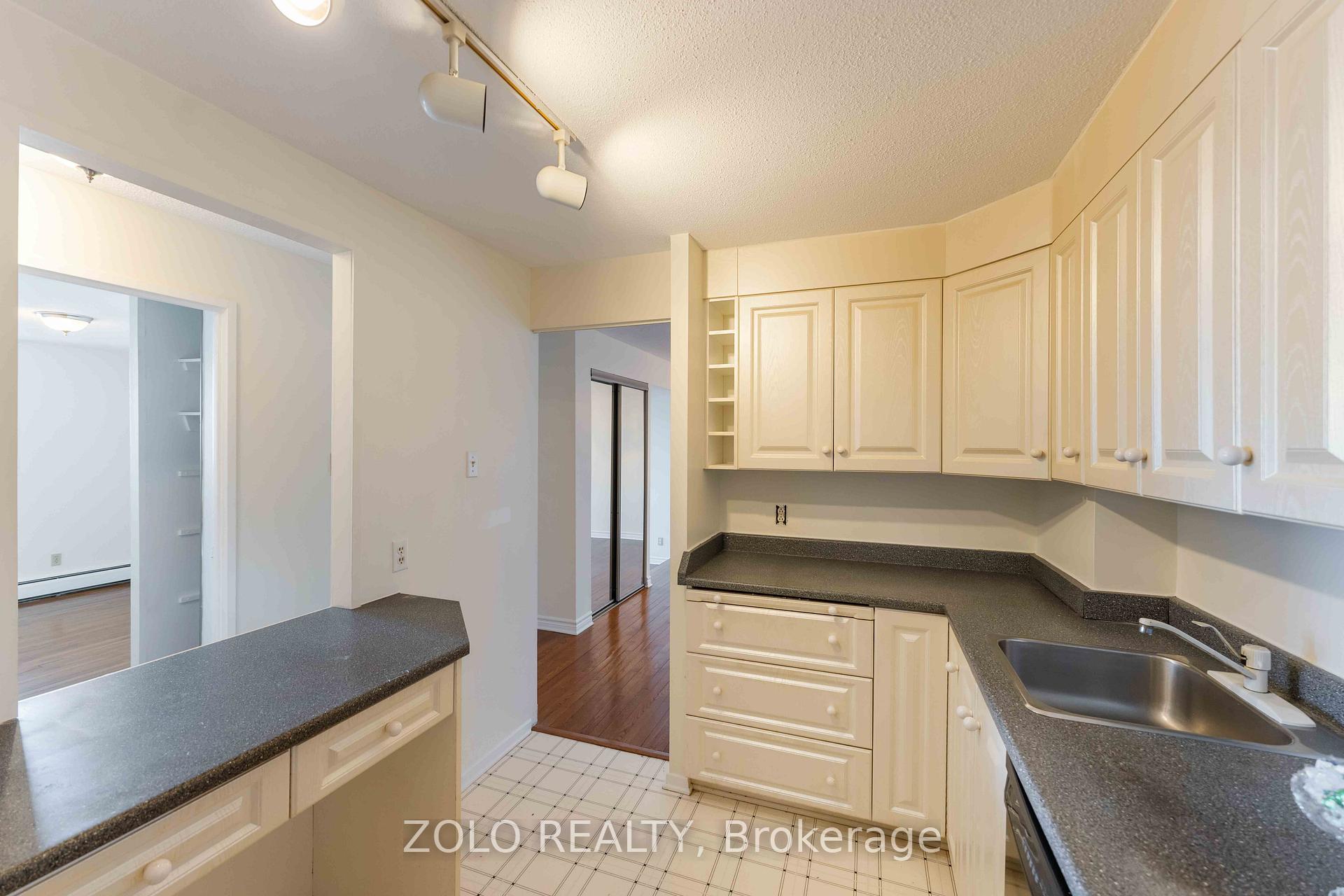 Photo 6 of Unit 201, 415 Greenview Avenue, Ottawa, Britannia — HOMEH